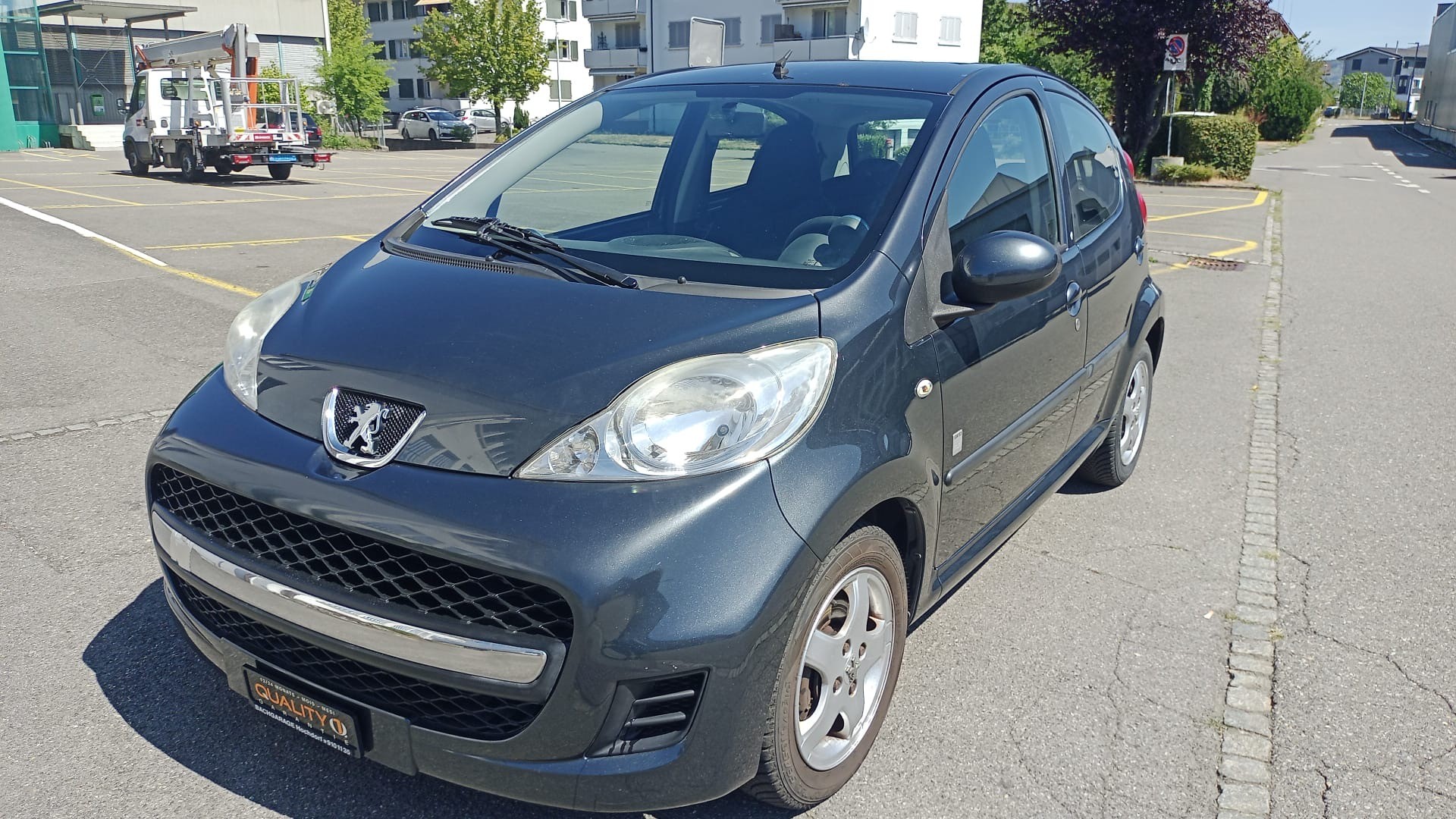 PEUGEOT 107 1.0 Swiss Edition-image-0