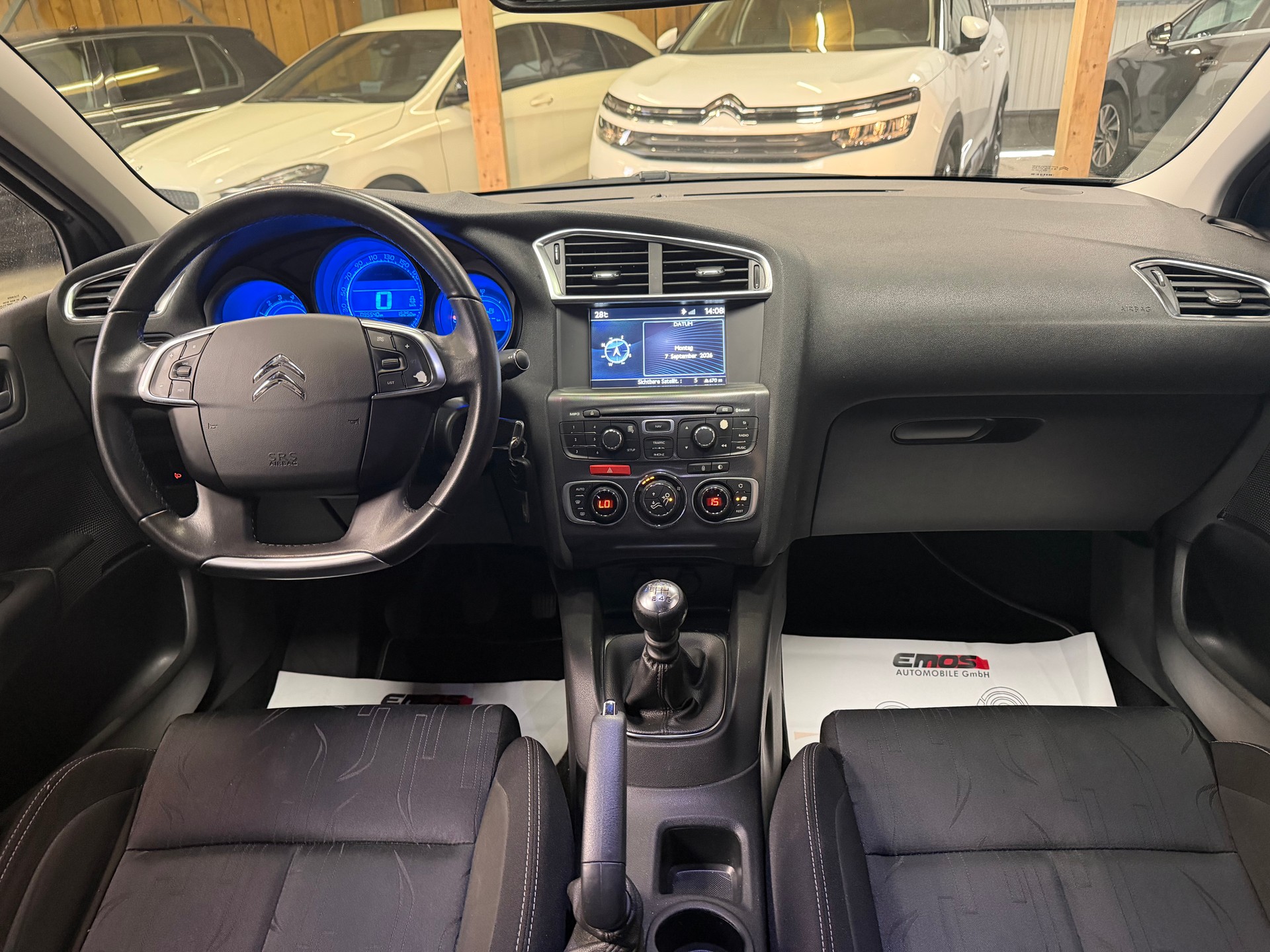 CITROEN C4 Berline 1.2 THP SST-image-7