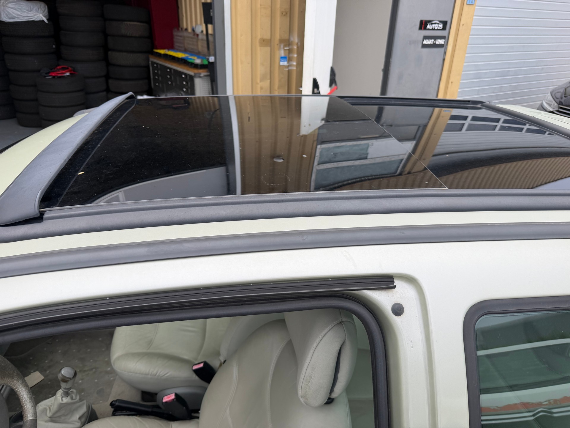 RENAULT Twingo 1.2 16V initiale Advantage-image-8