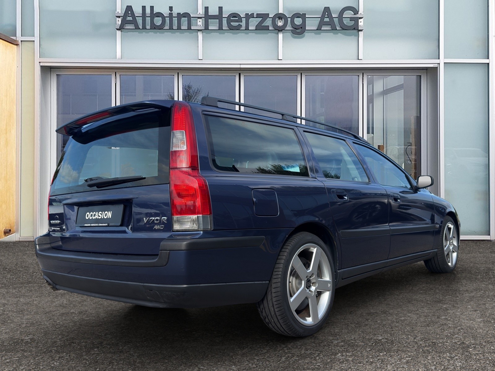VOLVO V70 R 2.5 20V T 300 AWD-image-4