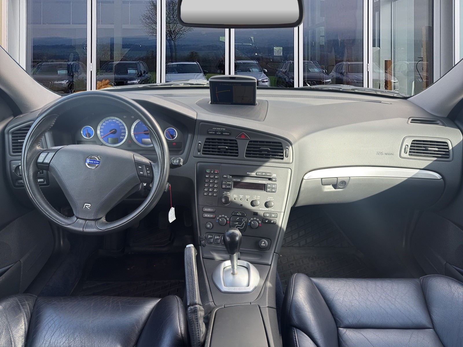 VOLVO V70 R 2.5 20V T 300 AWD-image-13
