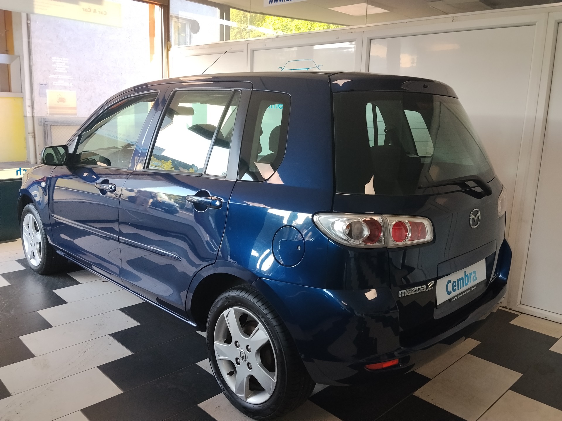 MAZDA 2 1.4i 16V Exclusive-image-3