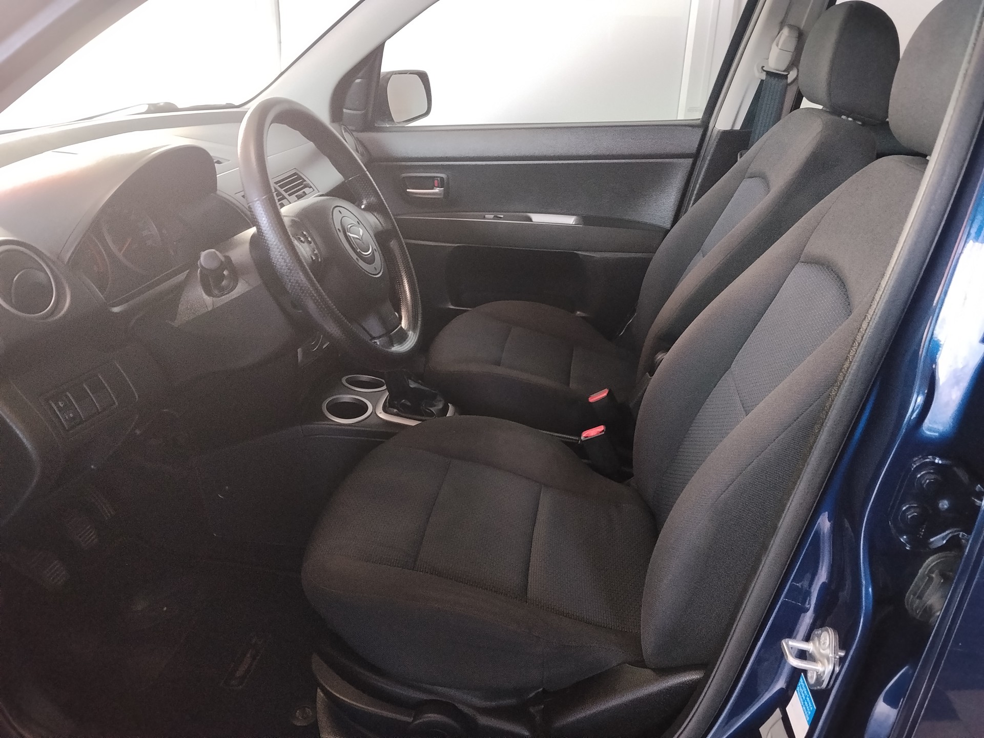 MAZDA 2 1.4i 16V Exclusive-image-7