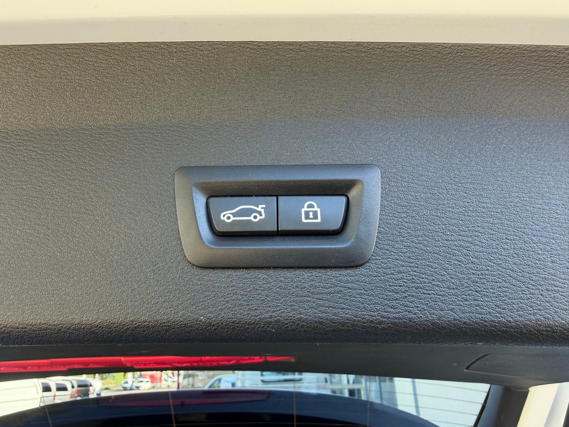 BMW X1 xDrive 20d M Sport Steptronic-image-14