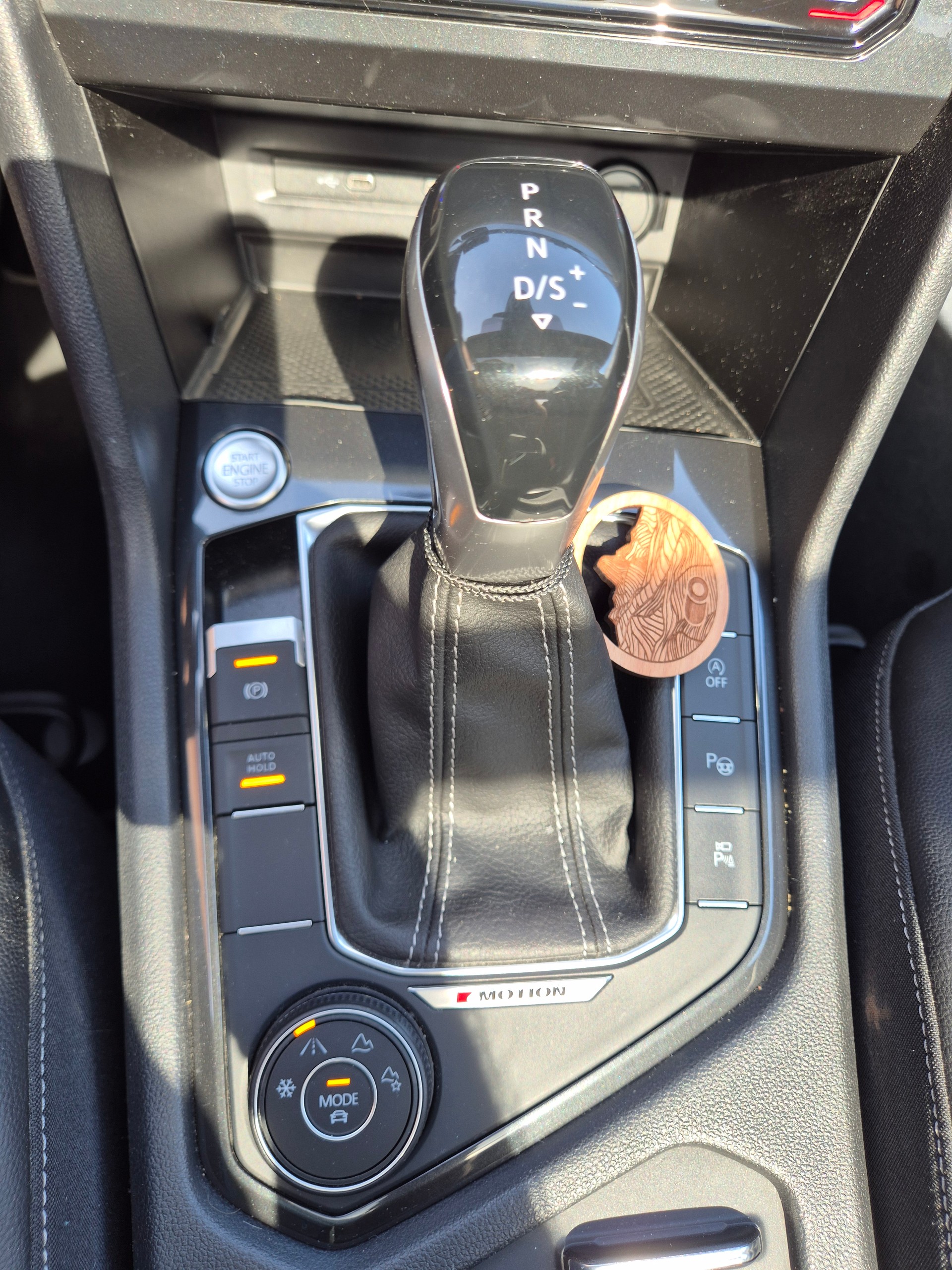VW Tiguan 2.0TSI R-Line 4Motion DSG-image-10