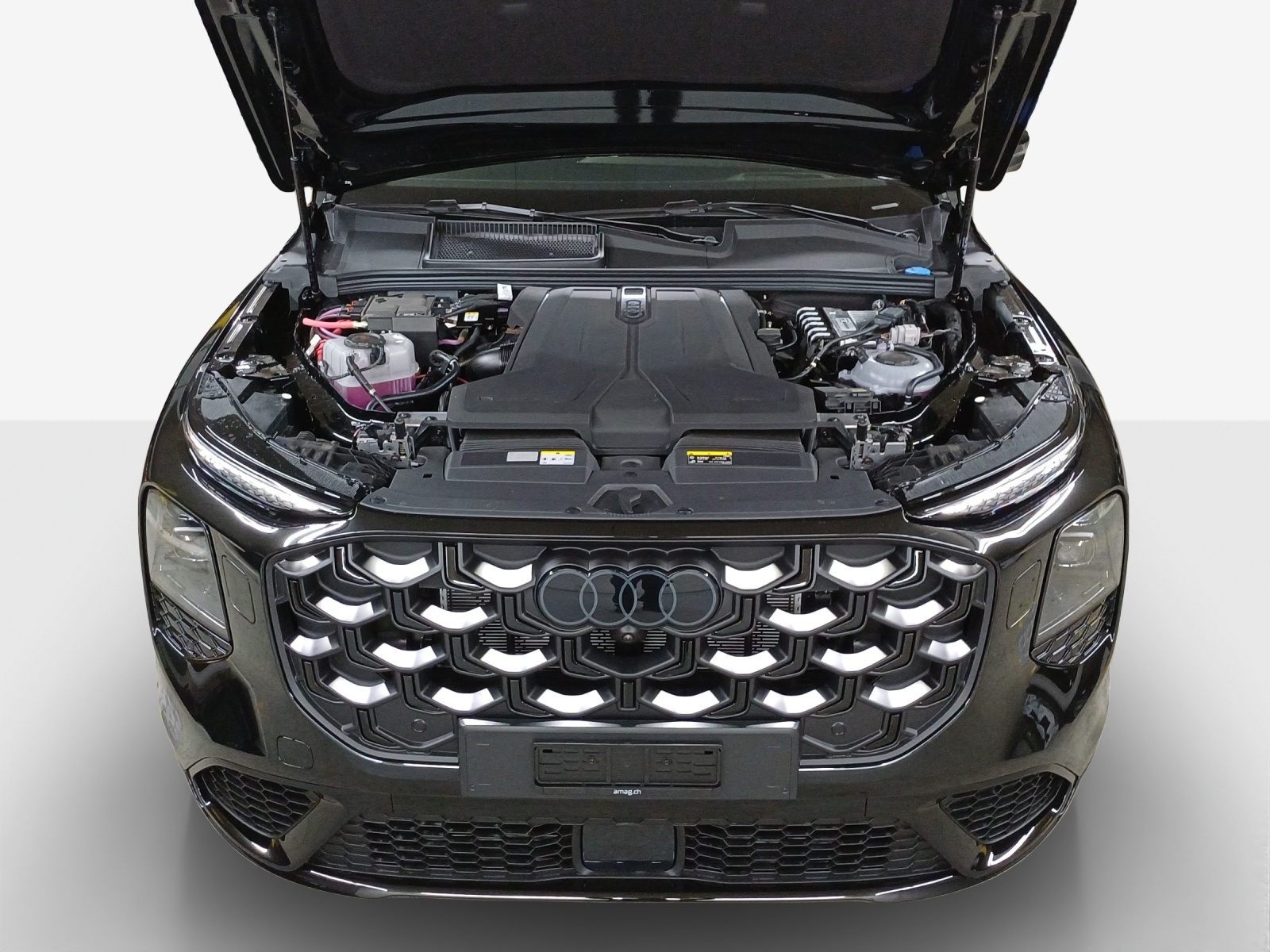 AUDI Q7 SUV TDI quattro 220 kW-image-14
