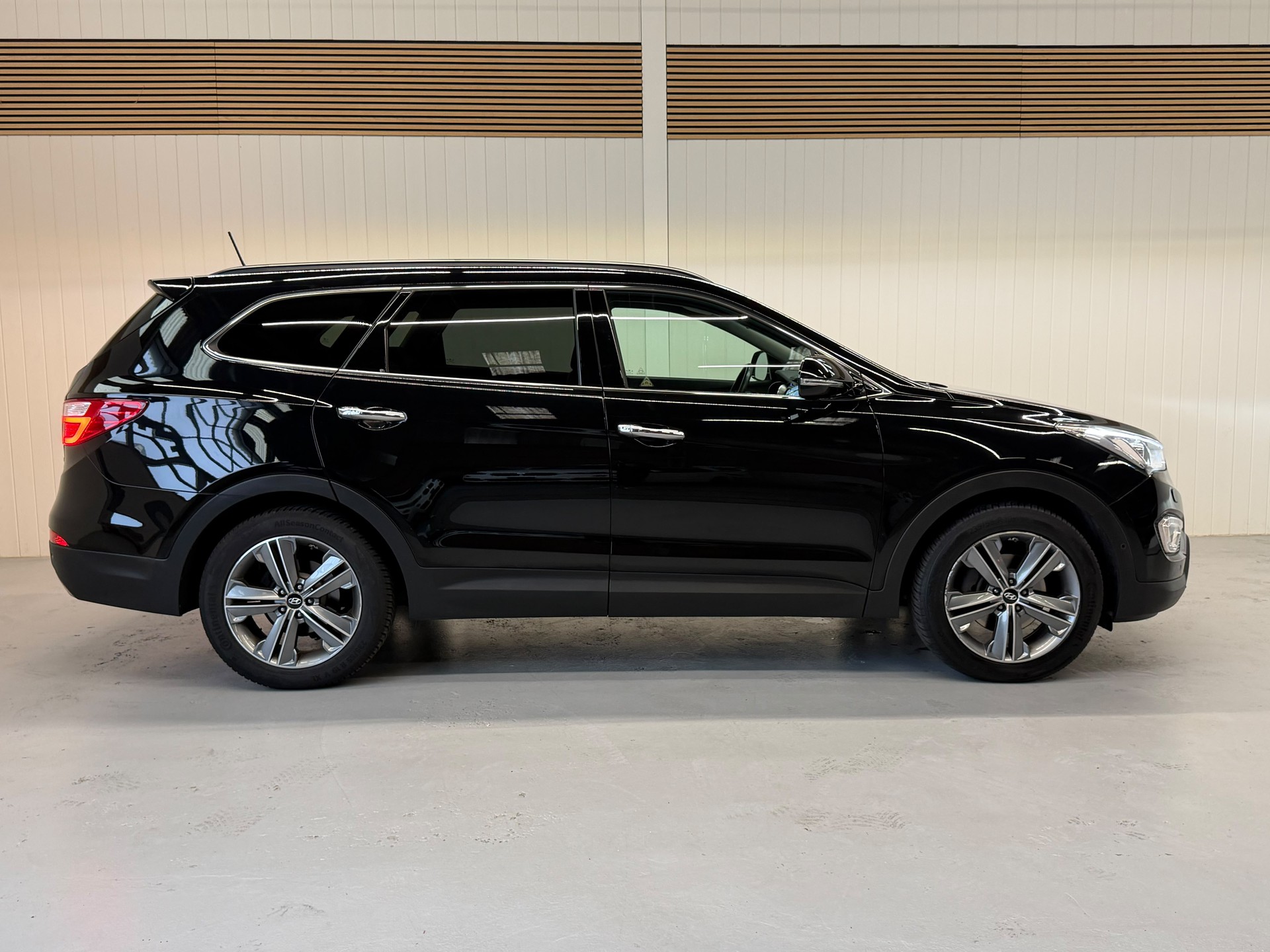 HYUNDAI Gr.SantaFe 2.2 CRDI Vertex 4WD Automatic, frisch ab MFK und Service, 7 Plätze-image-5