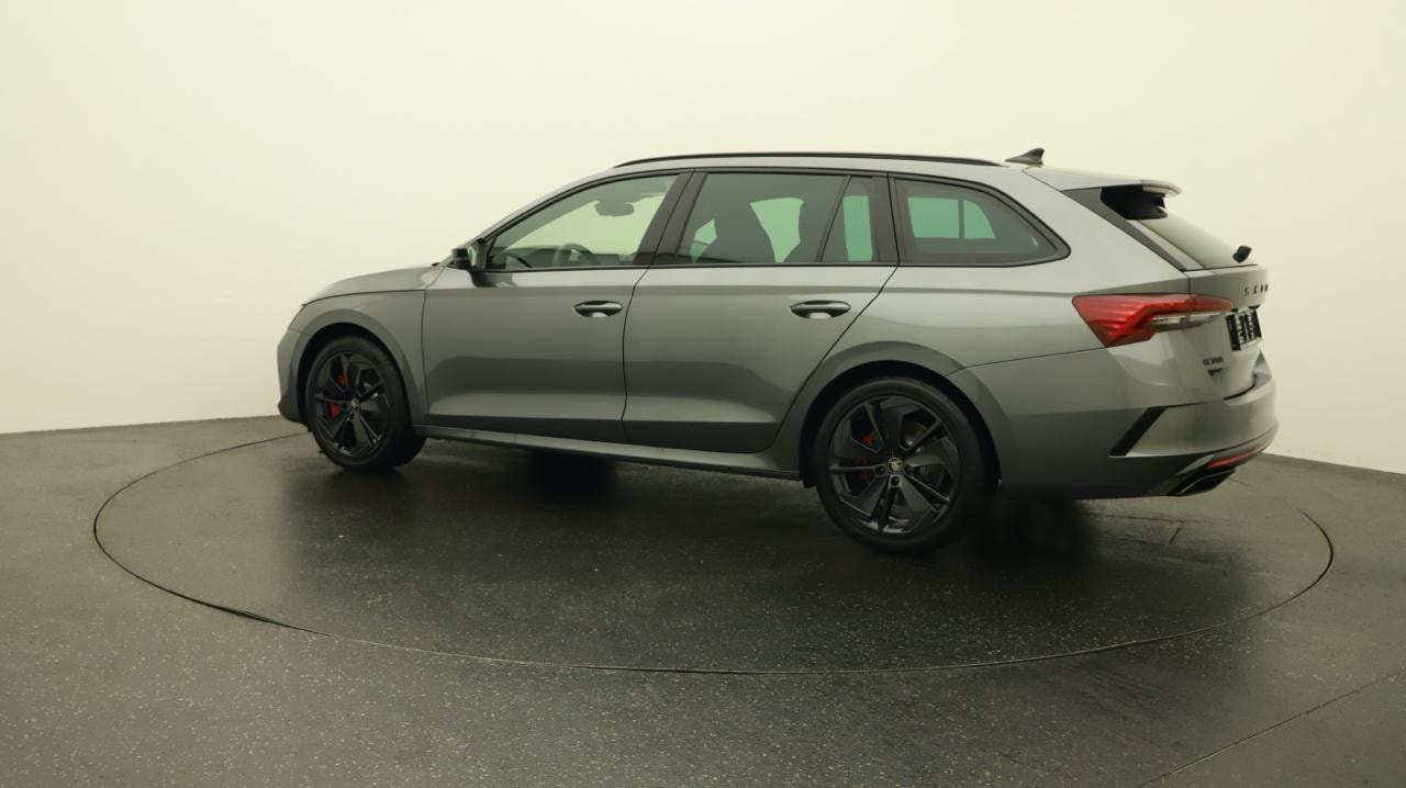 SKODA Octavia Combi 2.0 TSI DSG RS-image-2