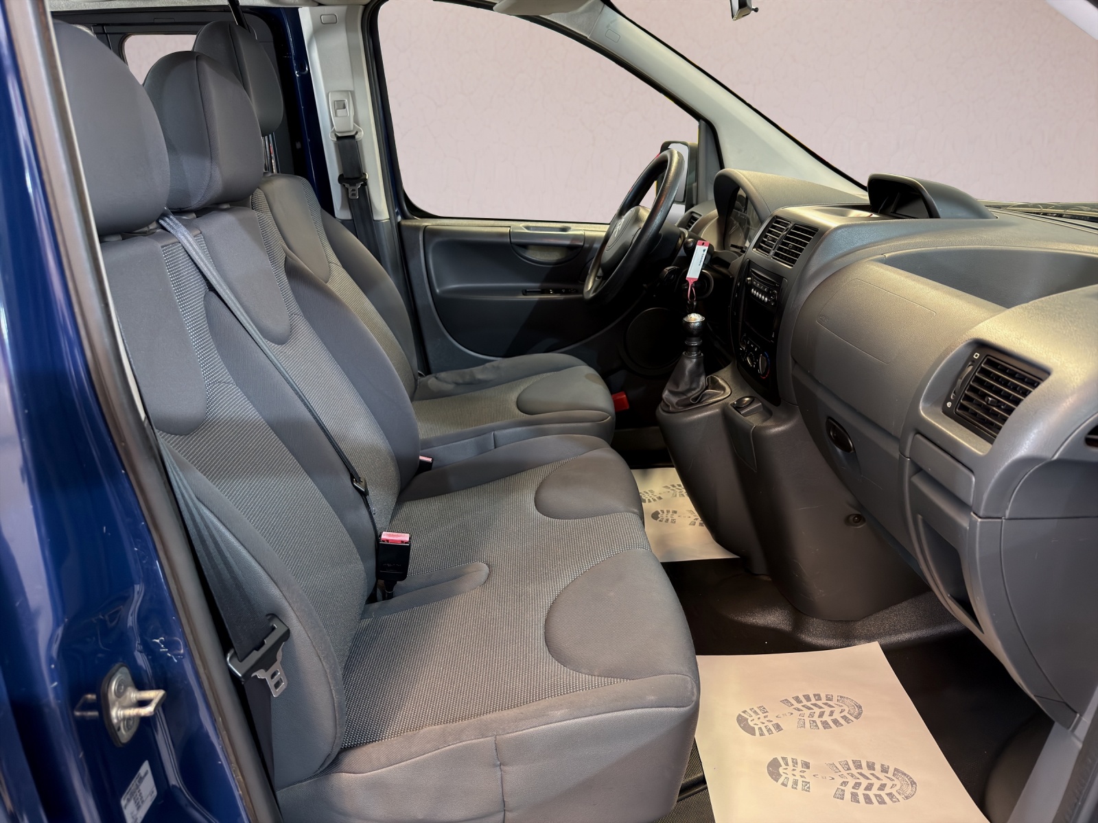 CITROEN Jumpy 2.0 HDi L2H1 Attraction-image-15