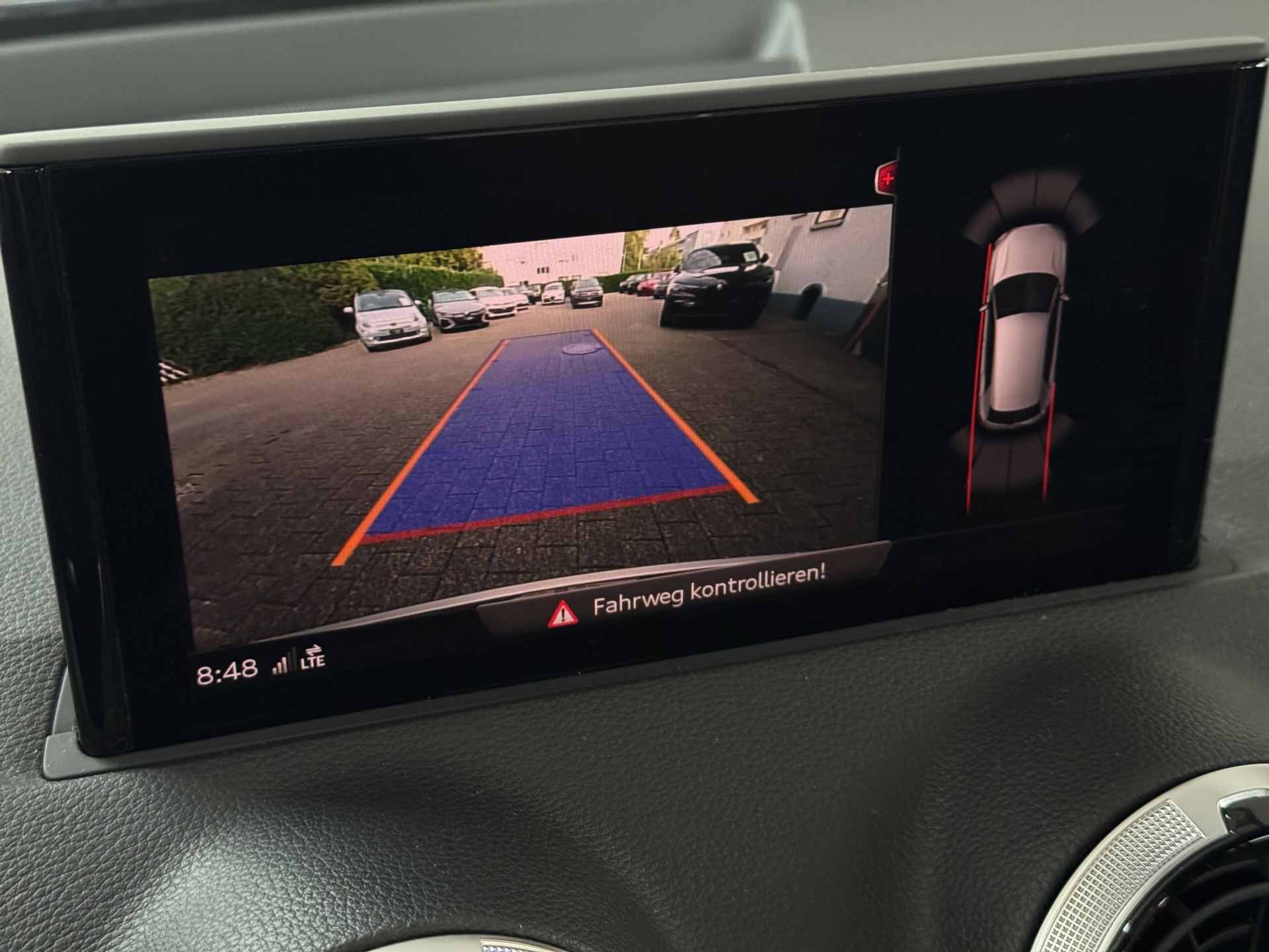 AUDI Q2 35 TFSI S line Business Edition S-tronic "Leder-Navi-Virtual Cockpit-RF.-Kamera"-image-18