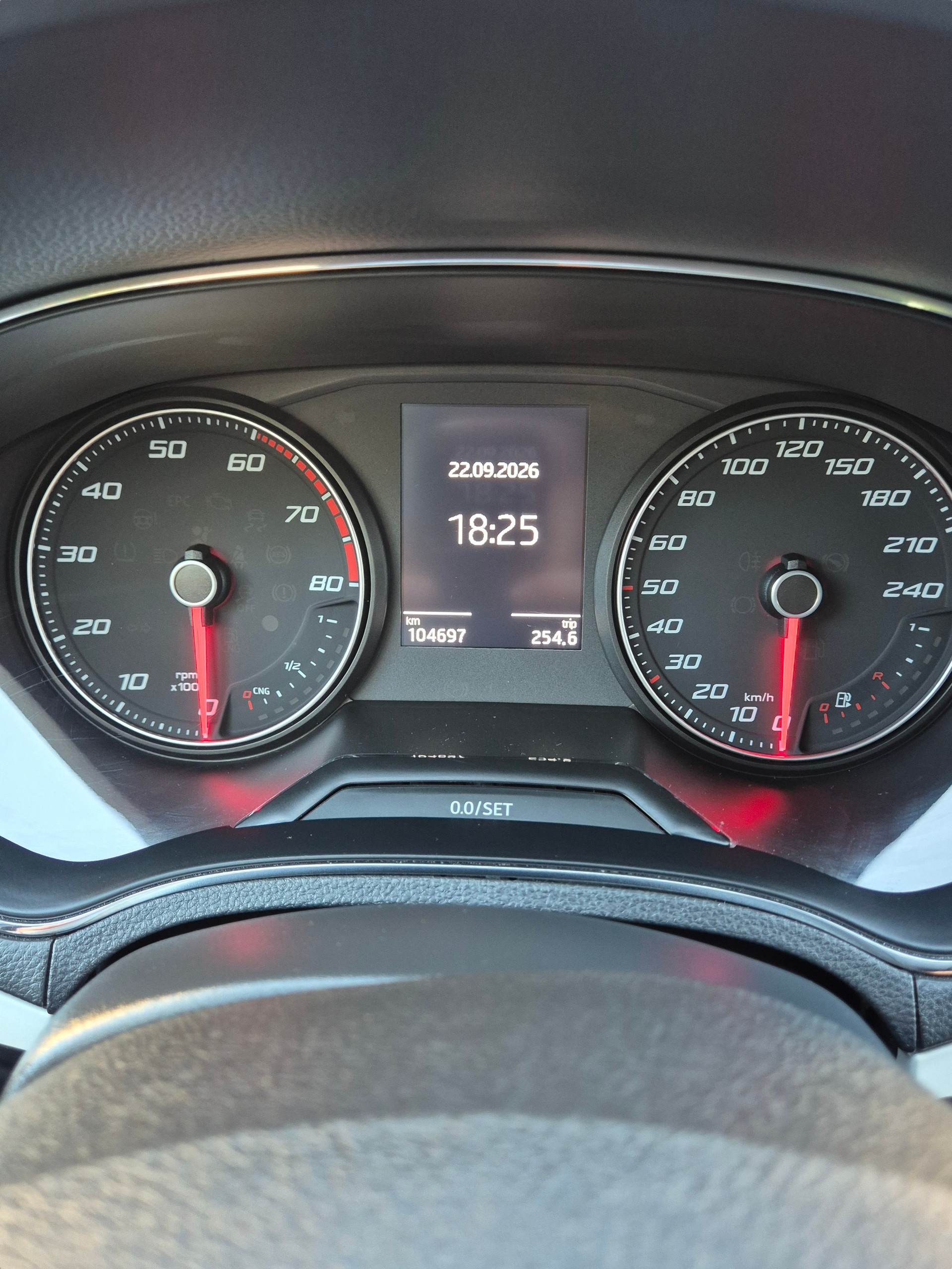 SEAT Arona 1.0 TGI CNG Reference-image-13