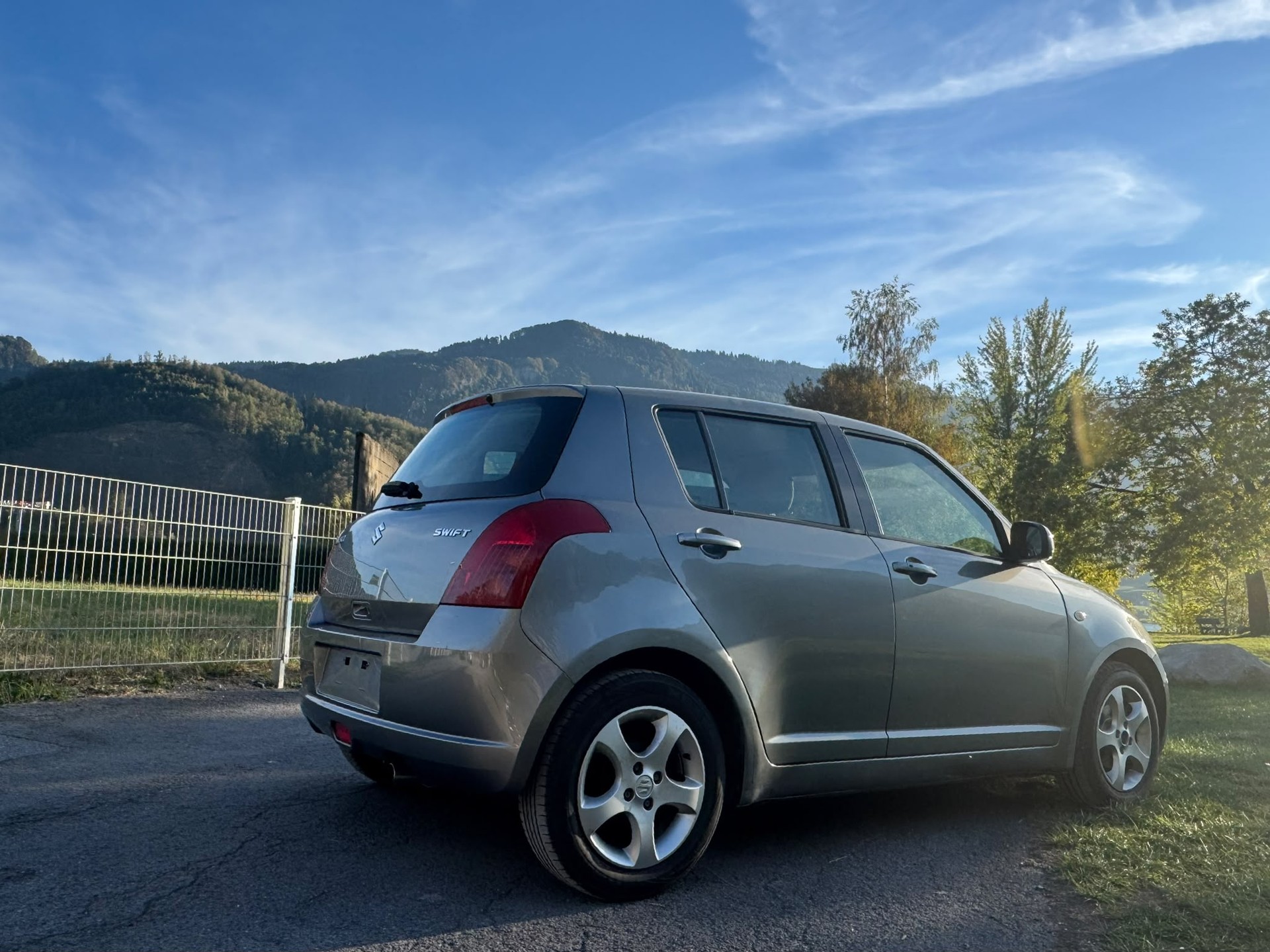 SUZUKI Swift 1.5i 16V VVT GL Top-image-11