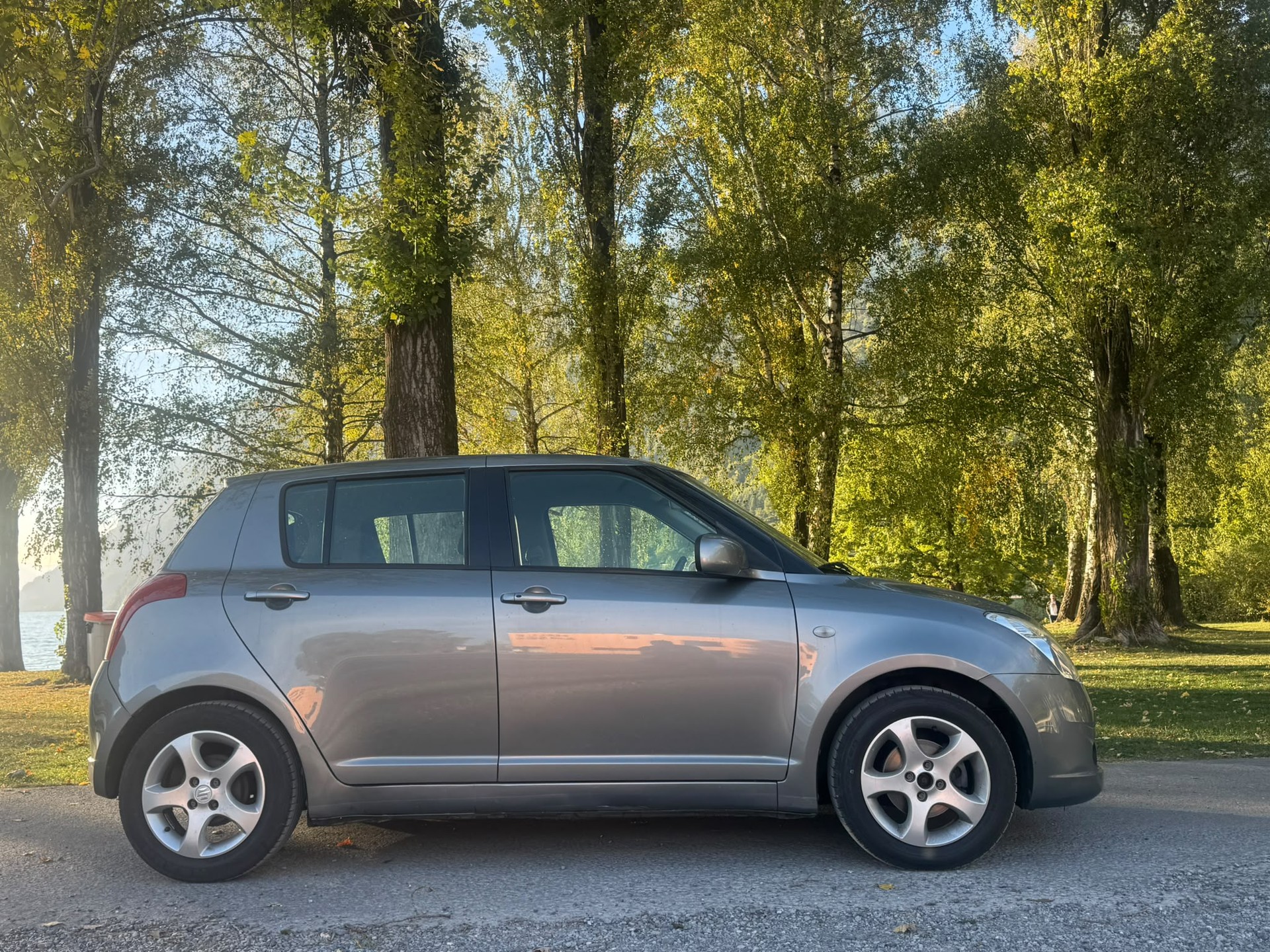 SUZUKI Swift 1.5i 16V VVT GL Top-image-5
