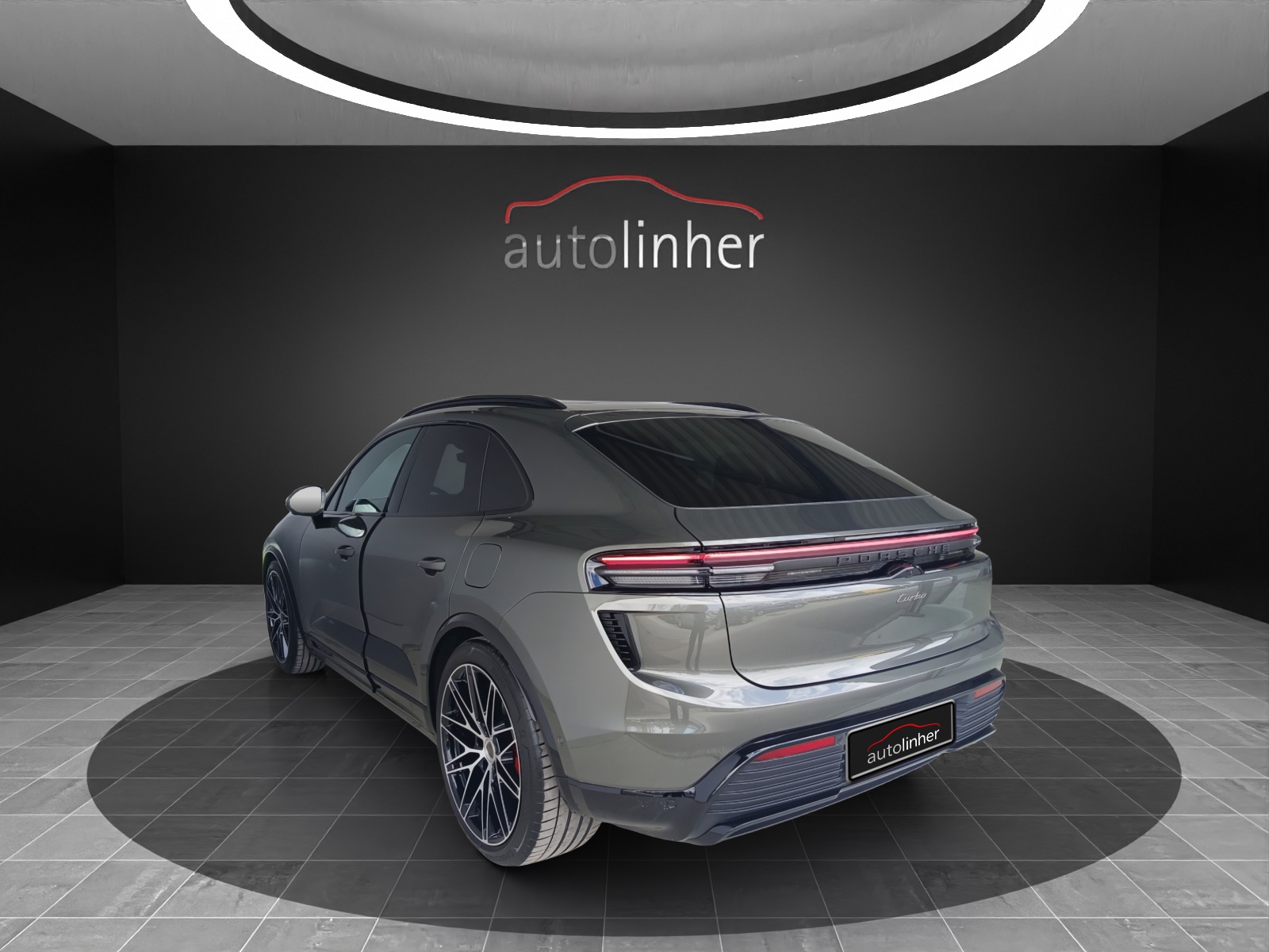 PORSCHE Macan Turbo 100kWh-showroom-element-2