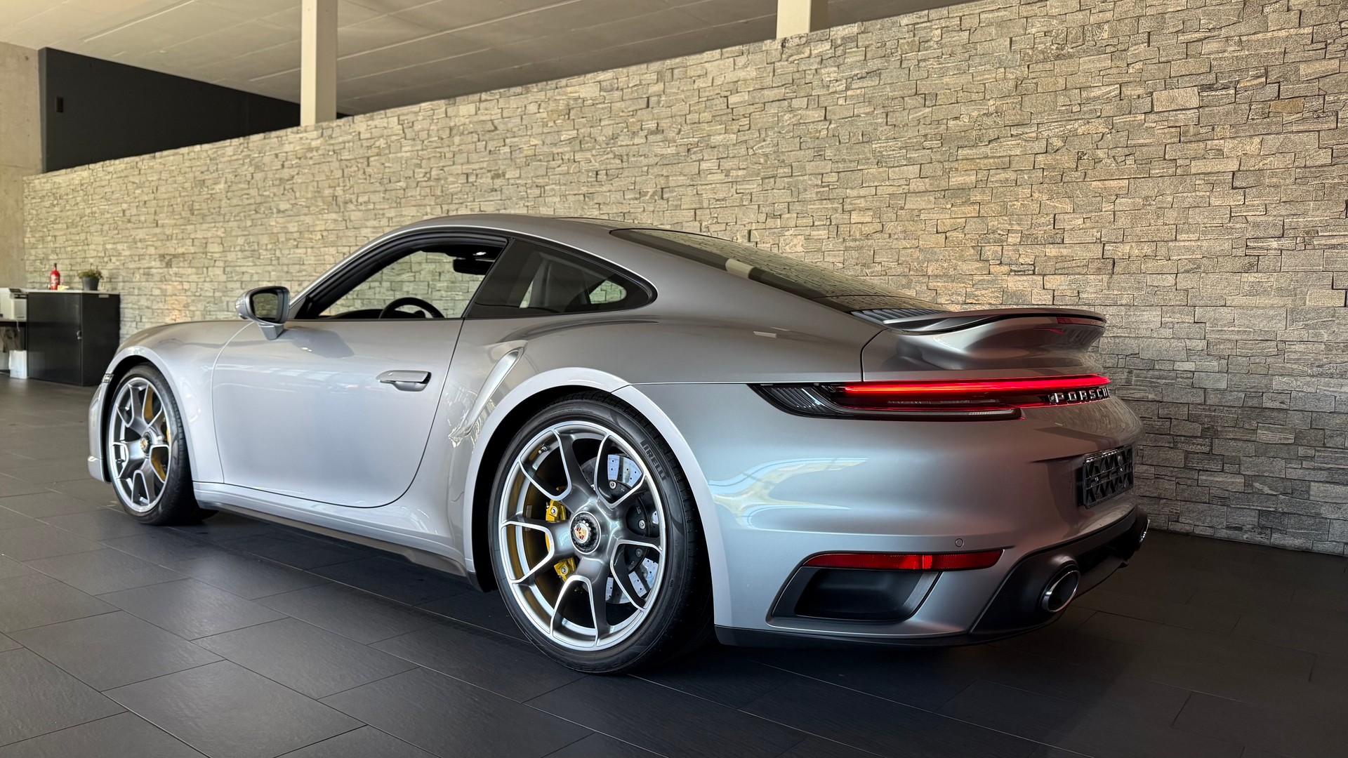 PORSCHE 911 Turbo S PDK (992.1)-image-5