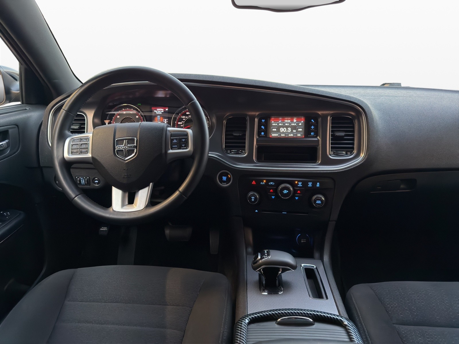 DODGE Charger-image-11