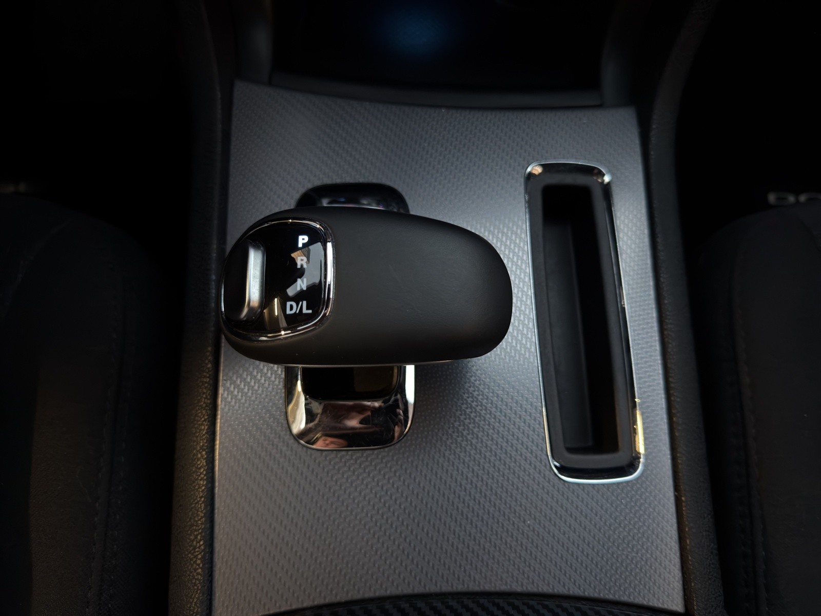 DODGE Charger-image-13