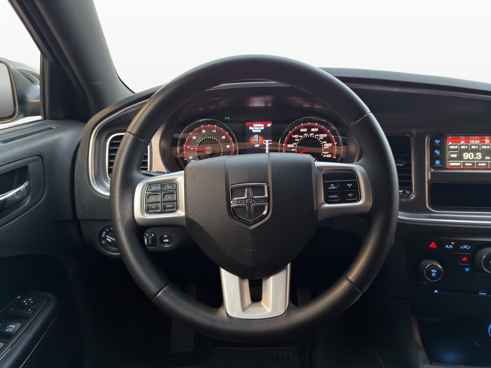 DODGE Charger-image-10