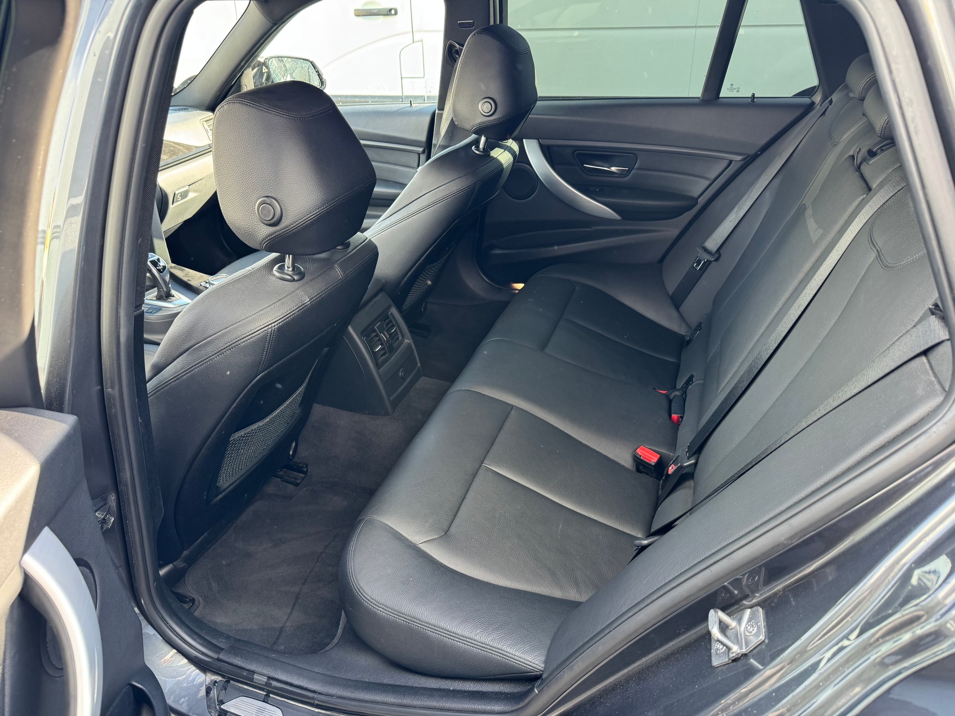 BMW 335i xDrive Touring Sport Line Steptronic-image-8