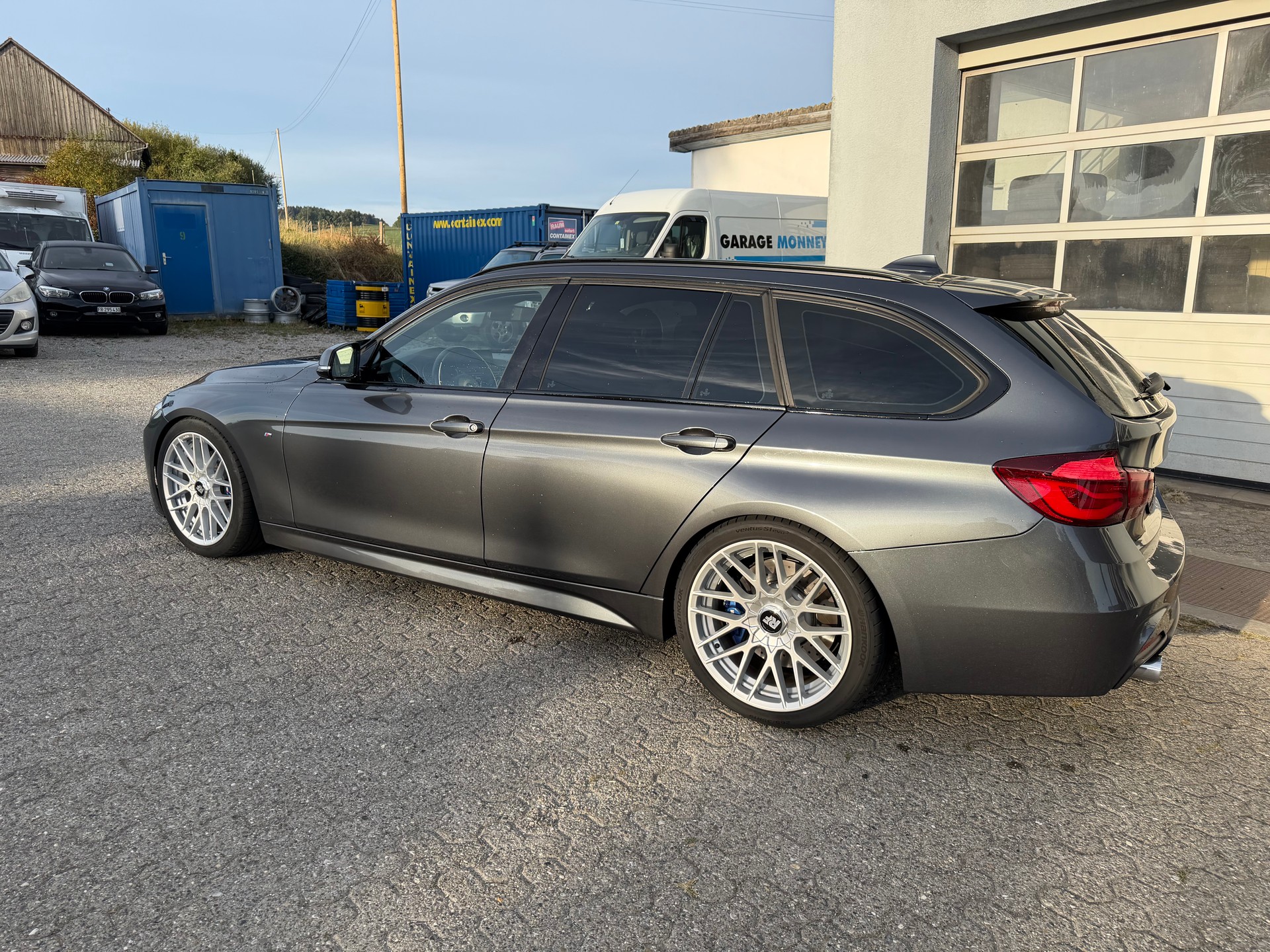 BMW 335i xDrive Touring Sport Line Steptronic-image-1