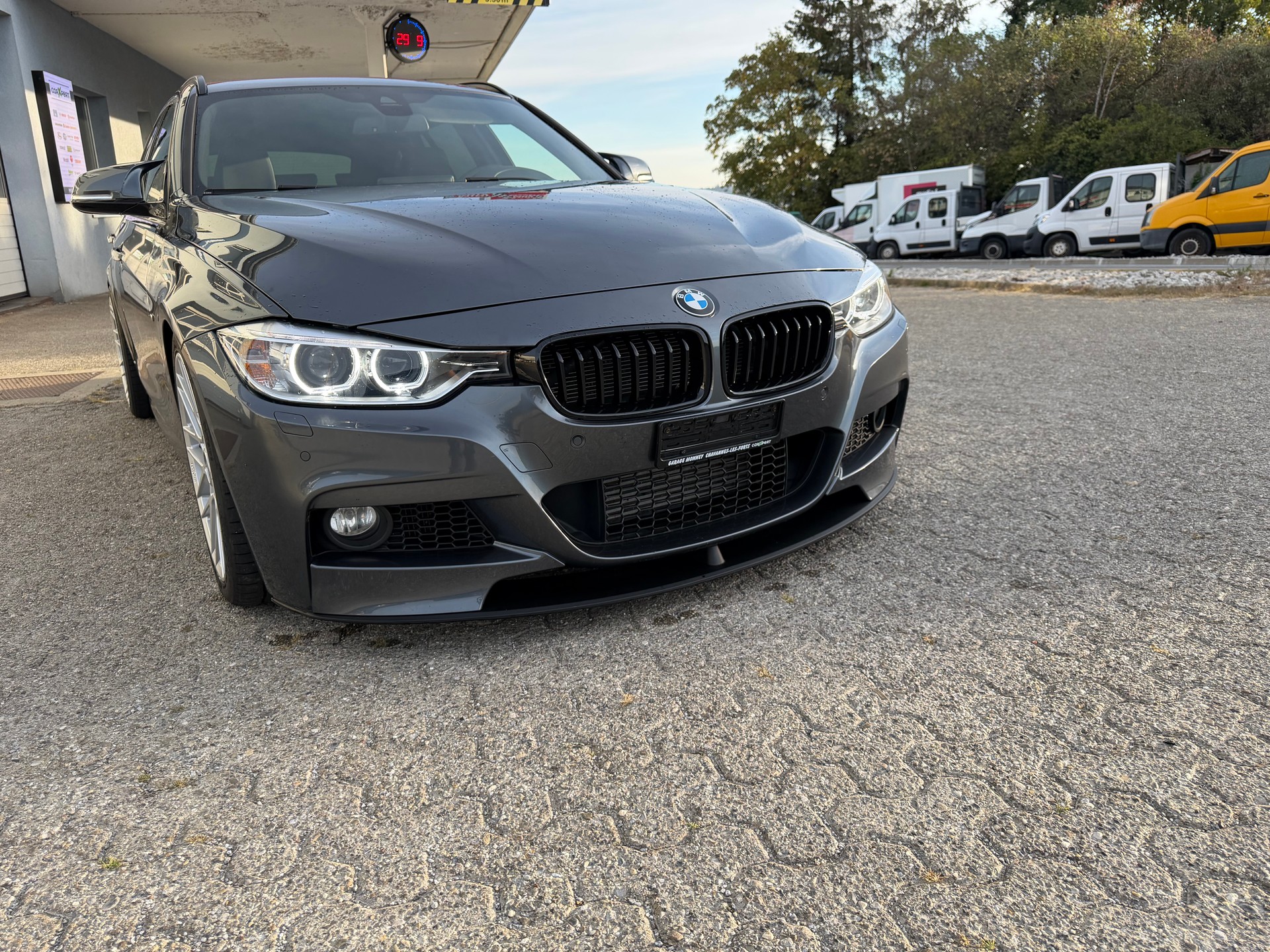 BMW 335i xDrive Touring Sport Line Steptronic-image-6