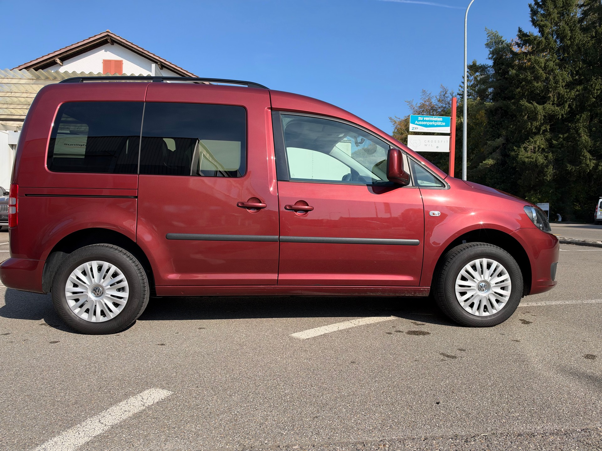 VW Caddy 1.6 TDI Blue Motion Technology Trendline DSG-image-4