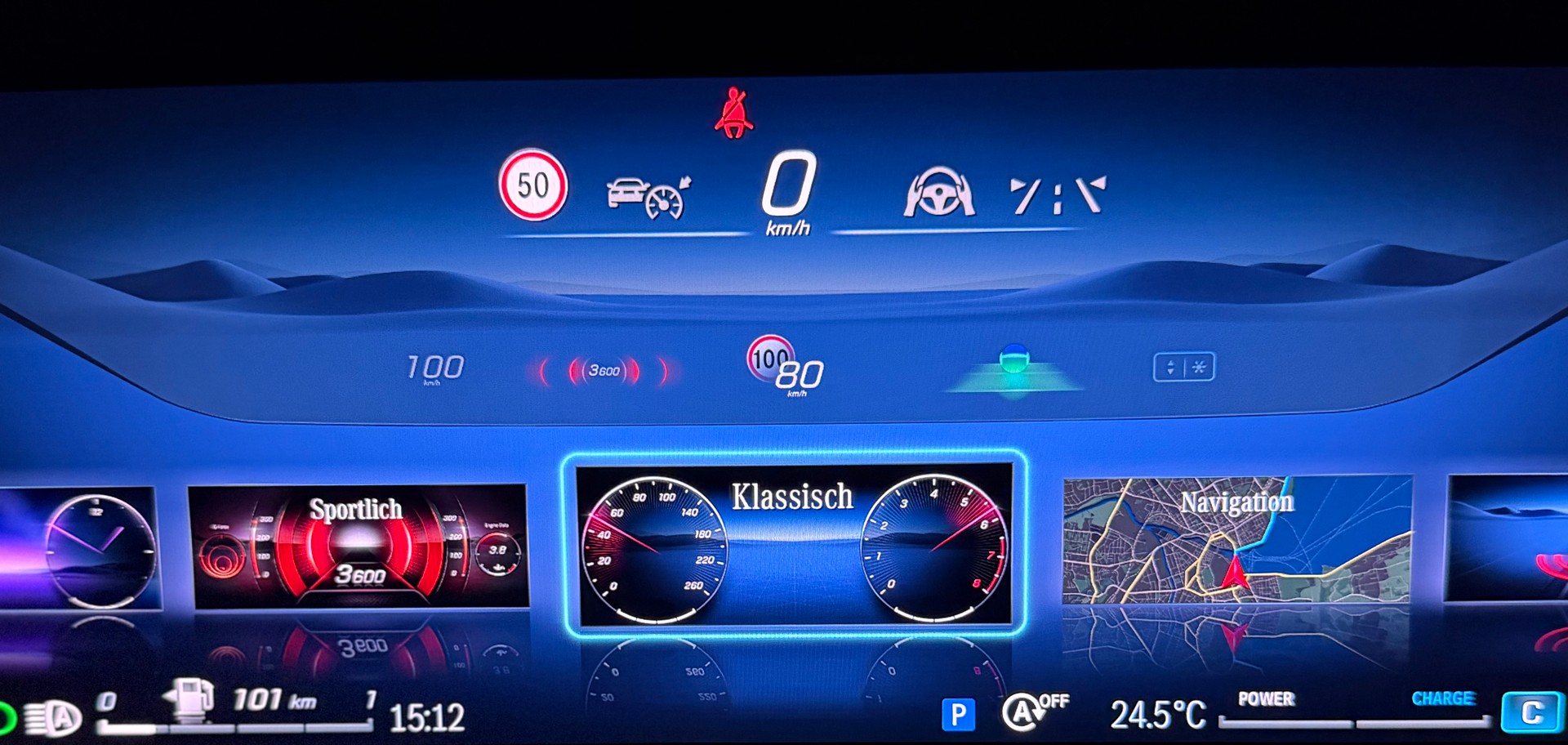 MERCEDES-BENZ A 200 AMG Line Premium Plus 7G-DCT-image-26