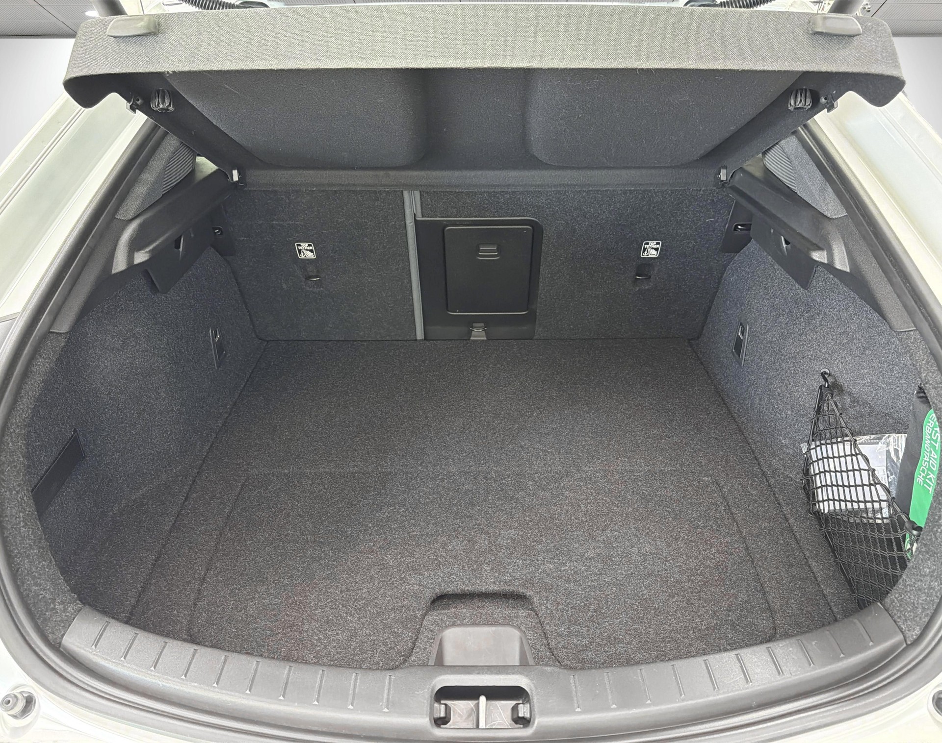 POLESTAR 2 Long Range Dual Motor-image-9