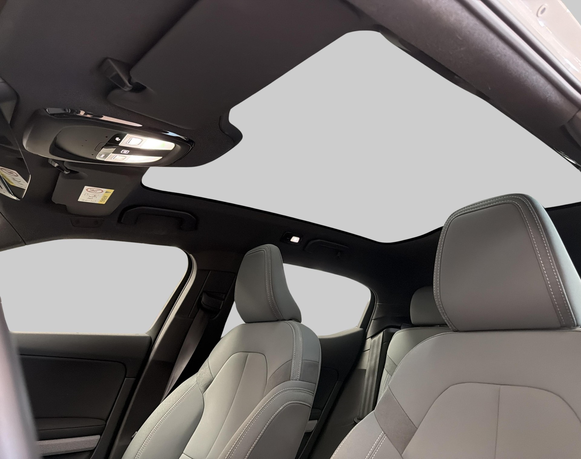 POLESTAR 2 Long Range Dual Motor-image-11