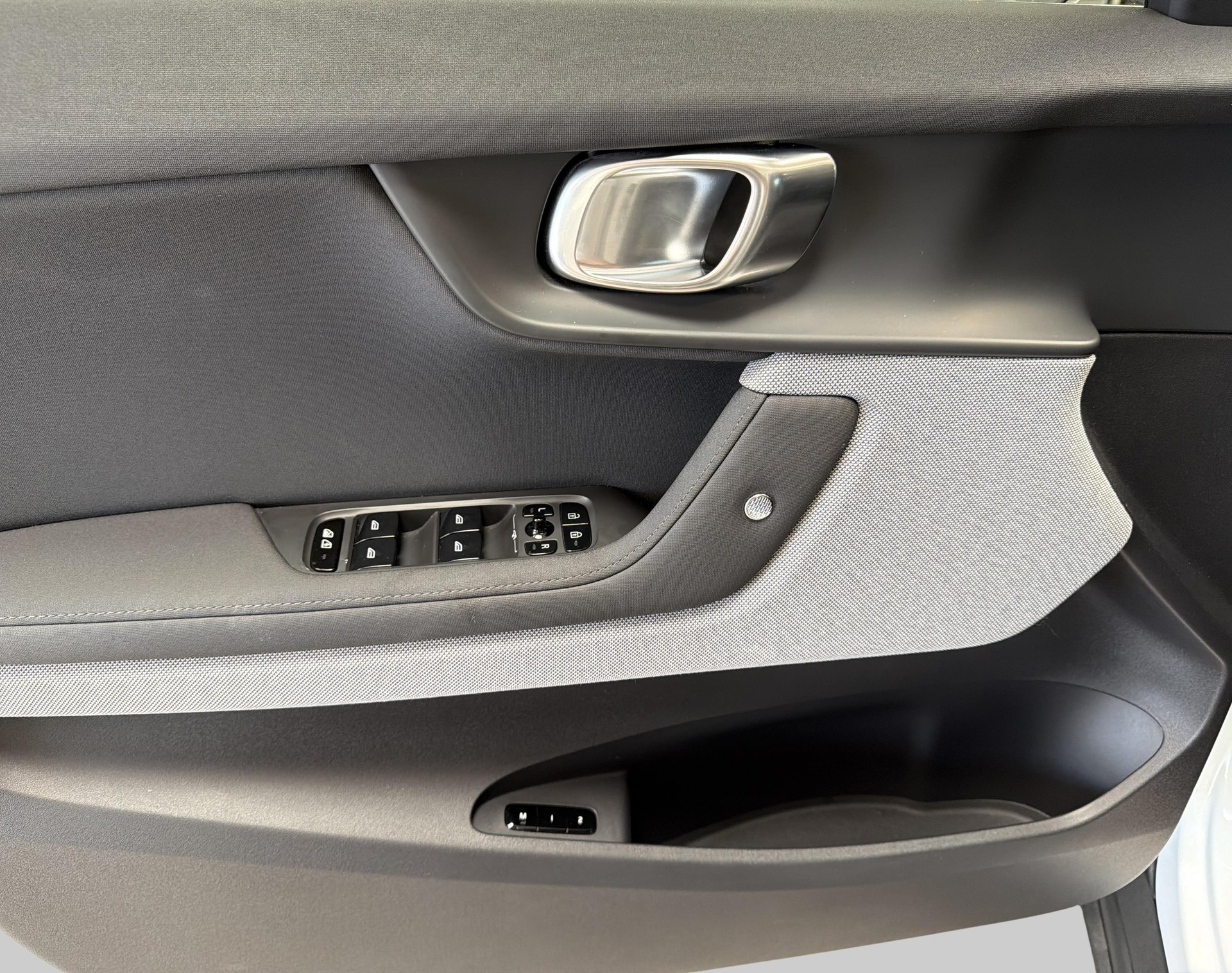 POLESTAR 2 Long Range Dual Motor-image-14