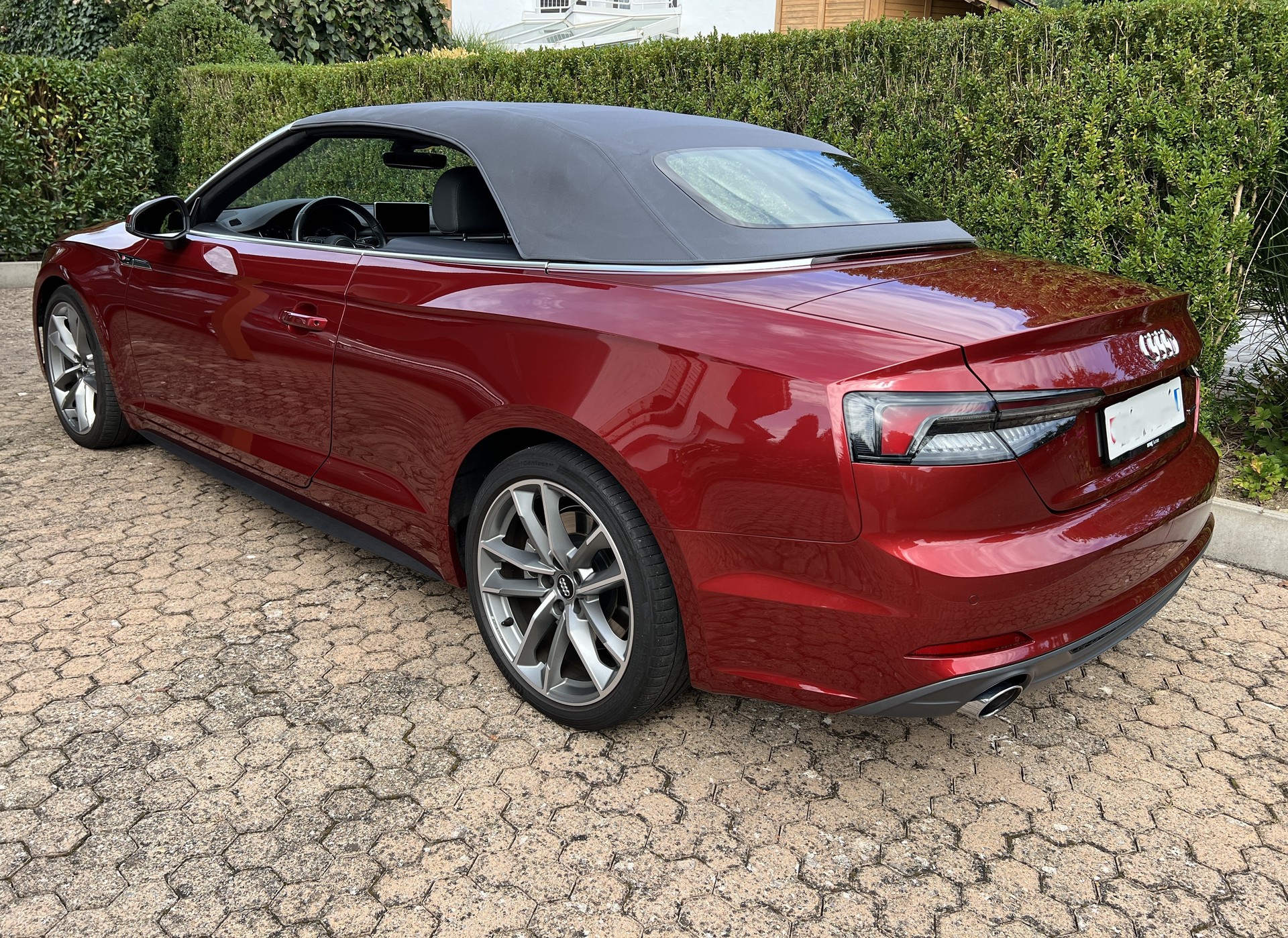 AUDI A5 Cabriolet Quattro 2.0 TFSI-image-2