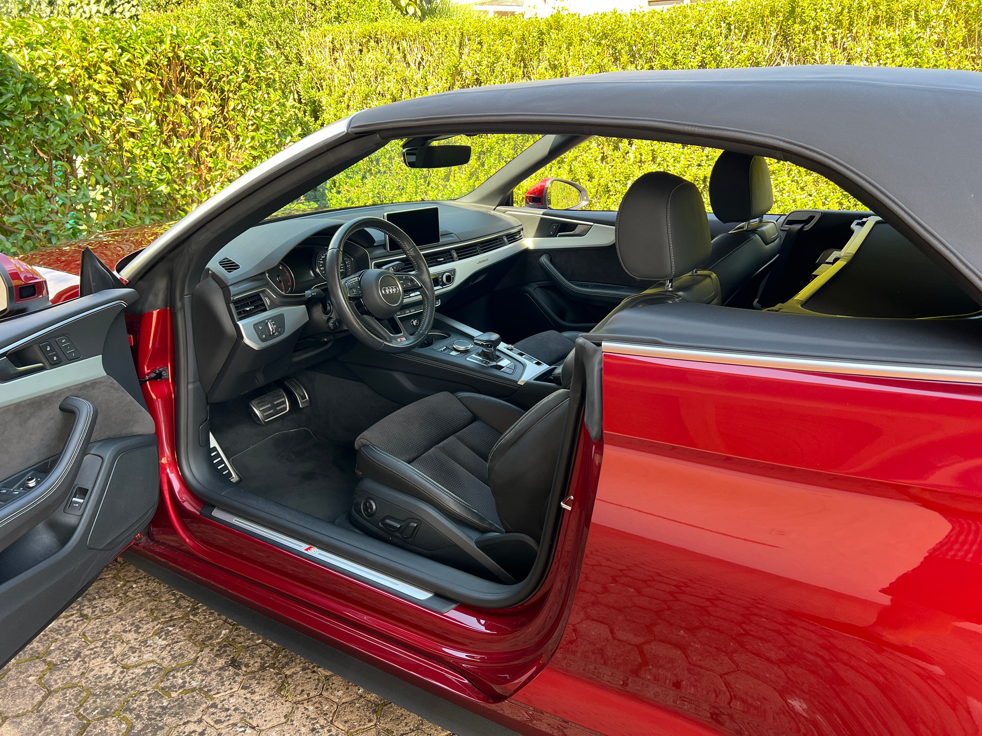 AUDI A5 Cabriolet Quattro 2.0 TFSI-image-6