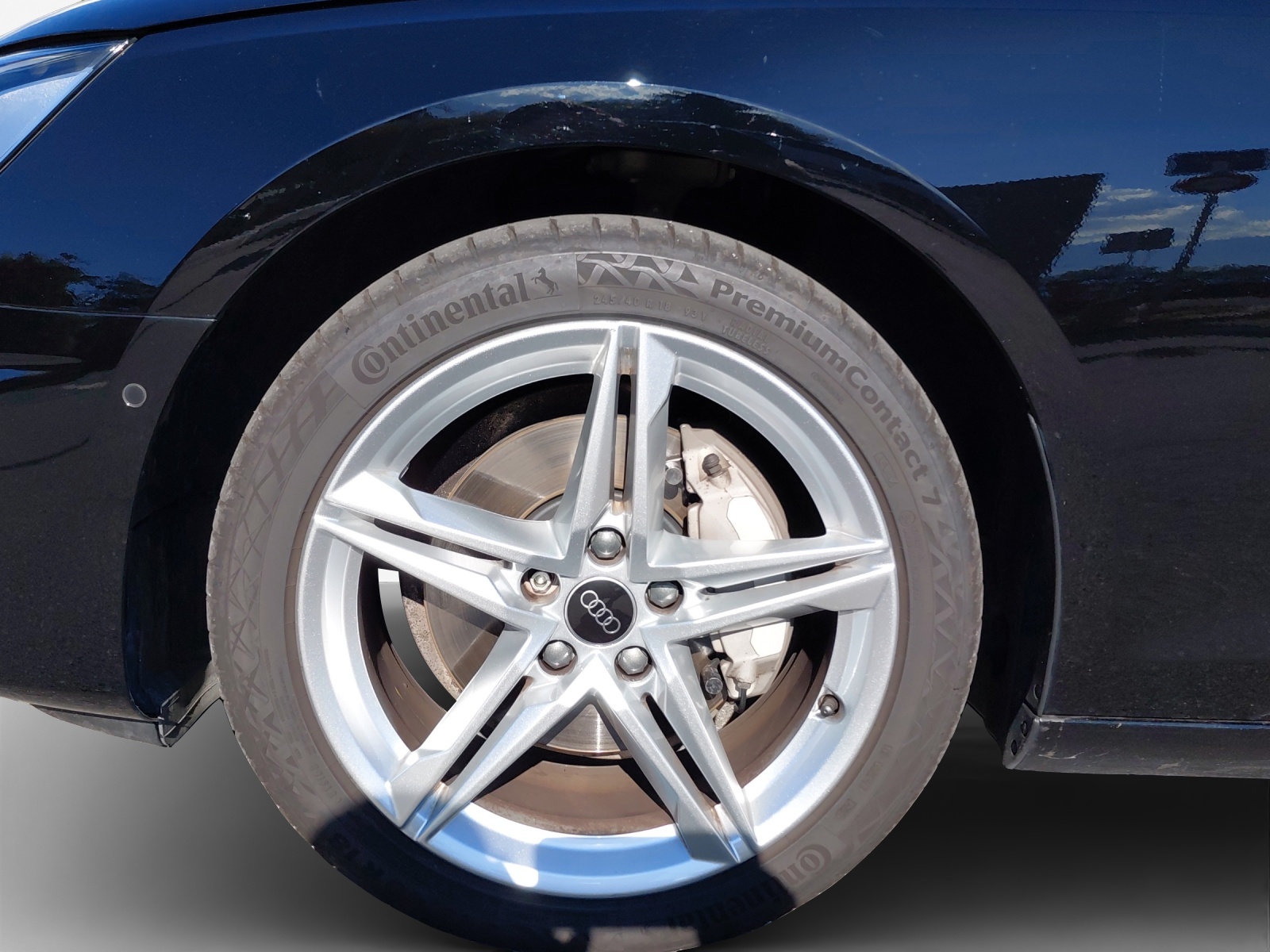 AUDI A4 Avant 40 TDI Attraction quattro S-tronic-image-13