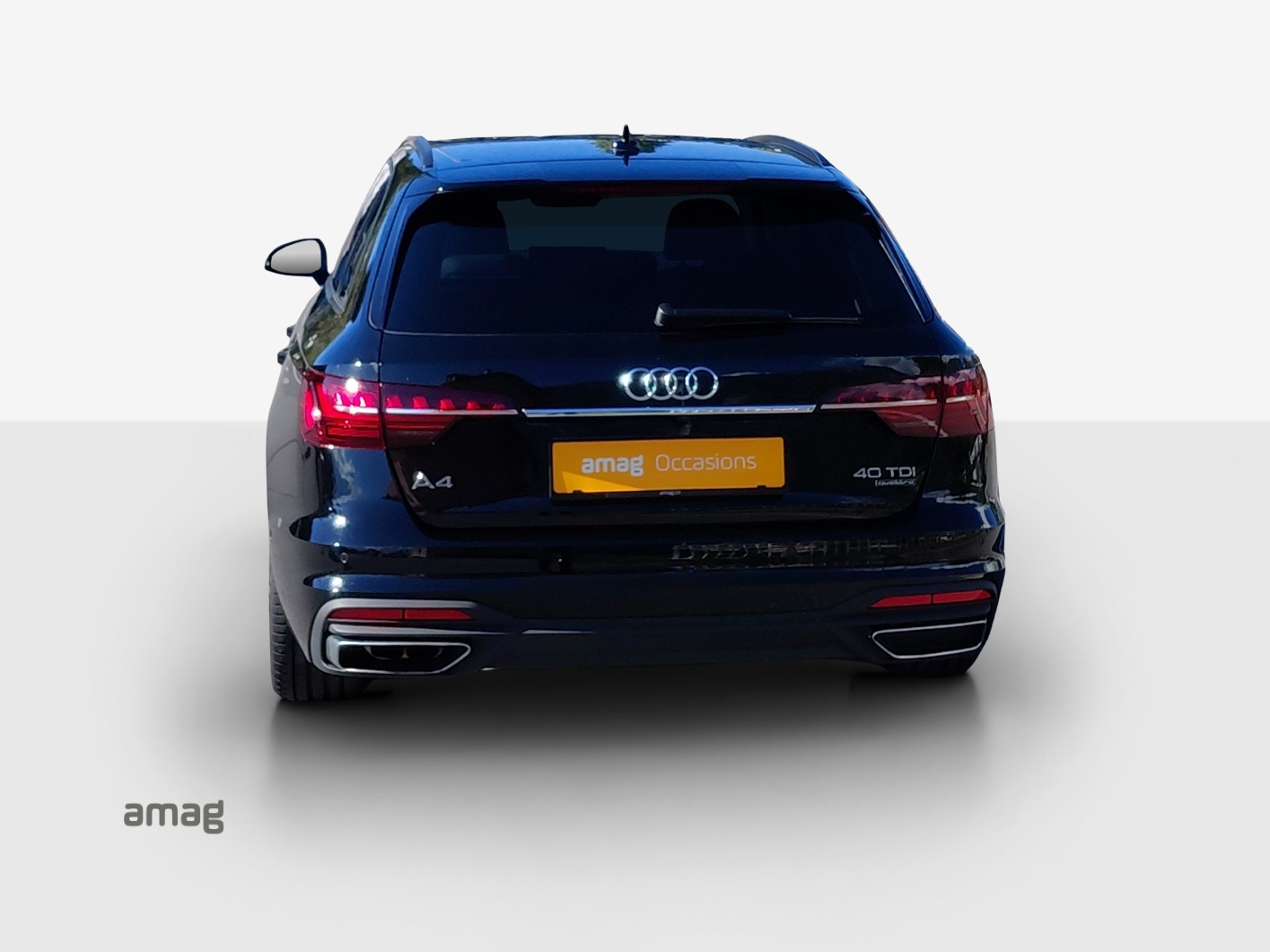AUDI A4 Avant 40 TDI Attraction quattro S-tronic-image-3