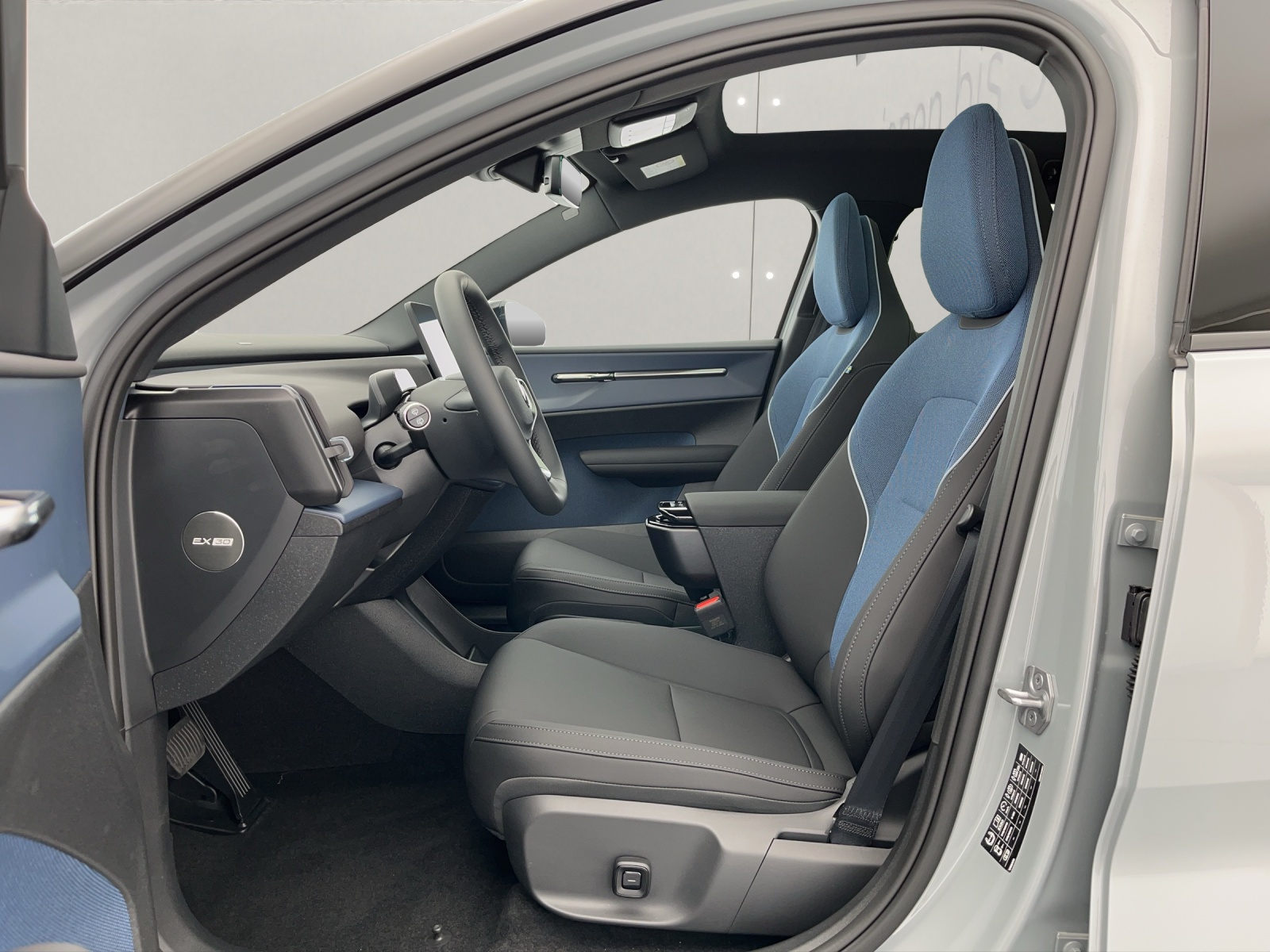 VOLVO EX30 E60 Twin Ultra Performance AWD .-image-8