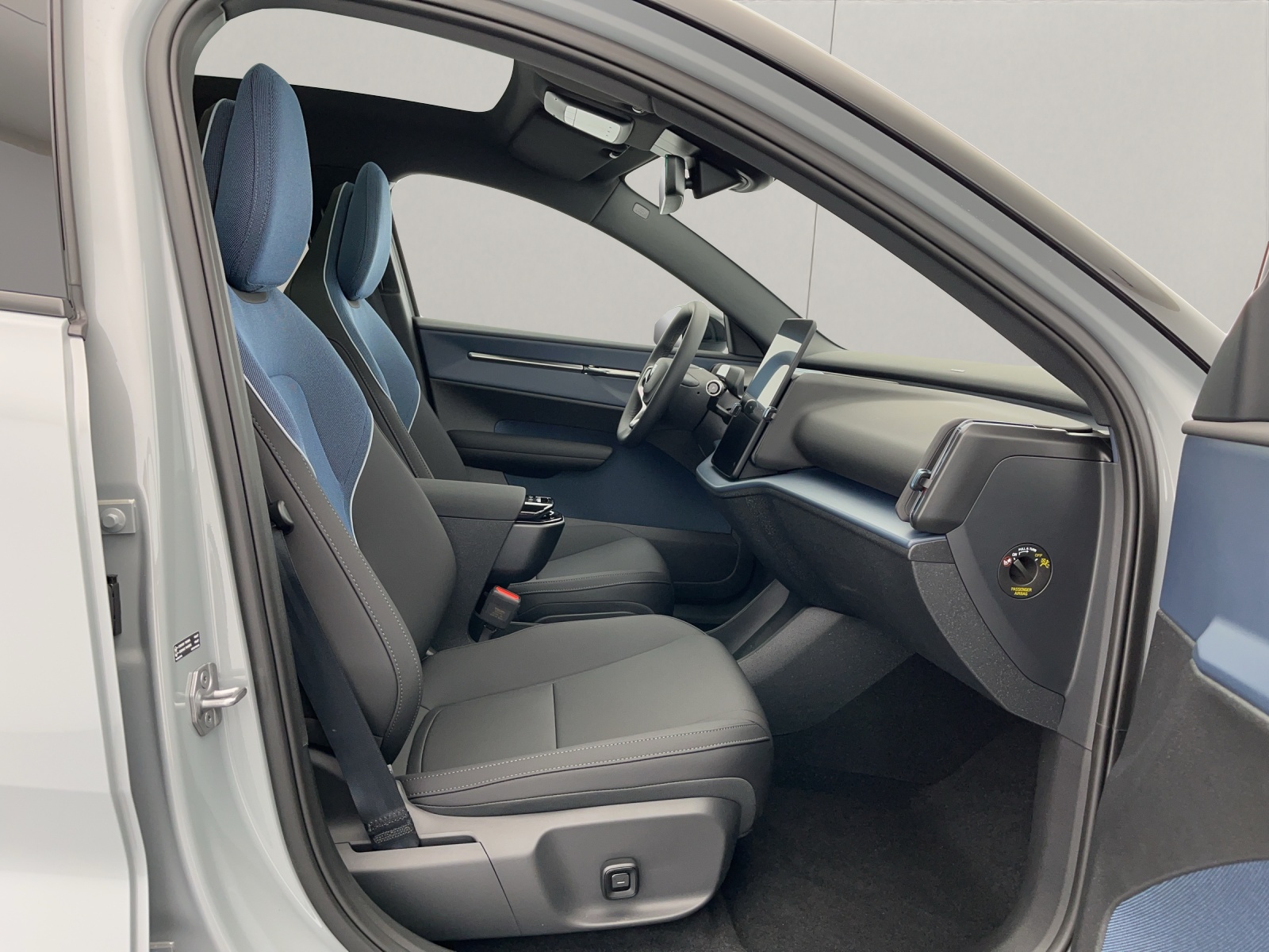 VOLVO EX30 E60 Twin Ultra Performance AWD .-image-11