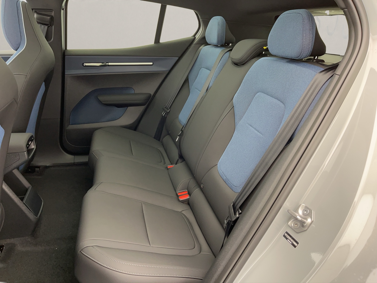 VOLVO EX30 E60 Twin Ultra Performance AWD .-image-12