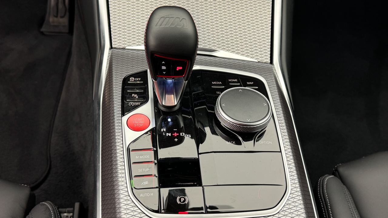 BMW M3 Touring xDrive Competition M-image-10