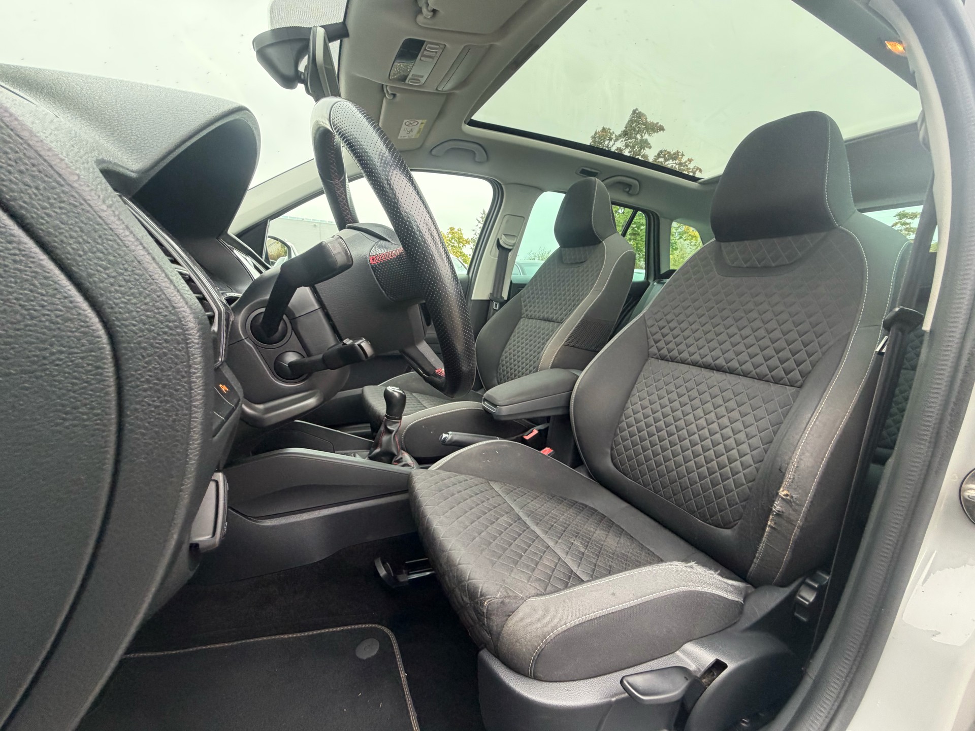 SKODA Fabia 1.0 TSI Monte Carlo-image-8