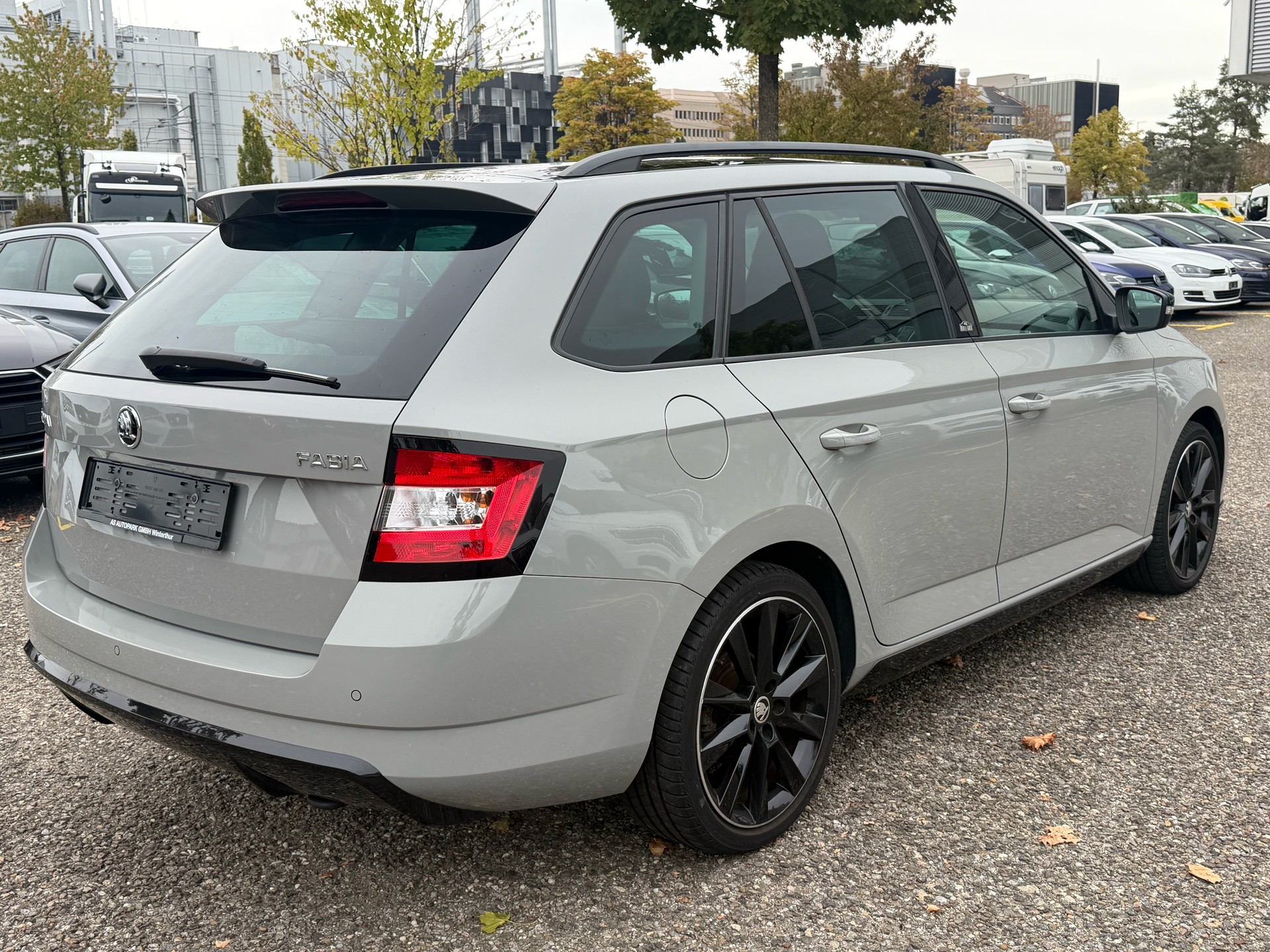 SKODA Fabia 1.0 TSI Monte Carlo-image-4