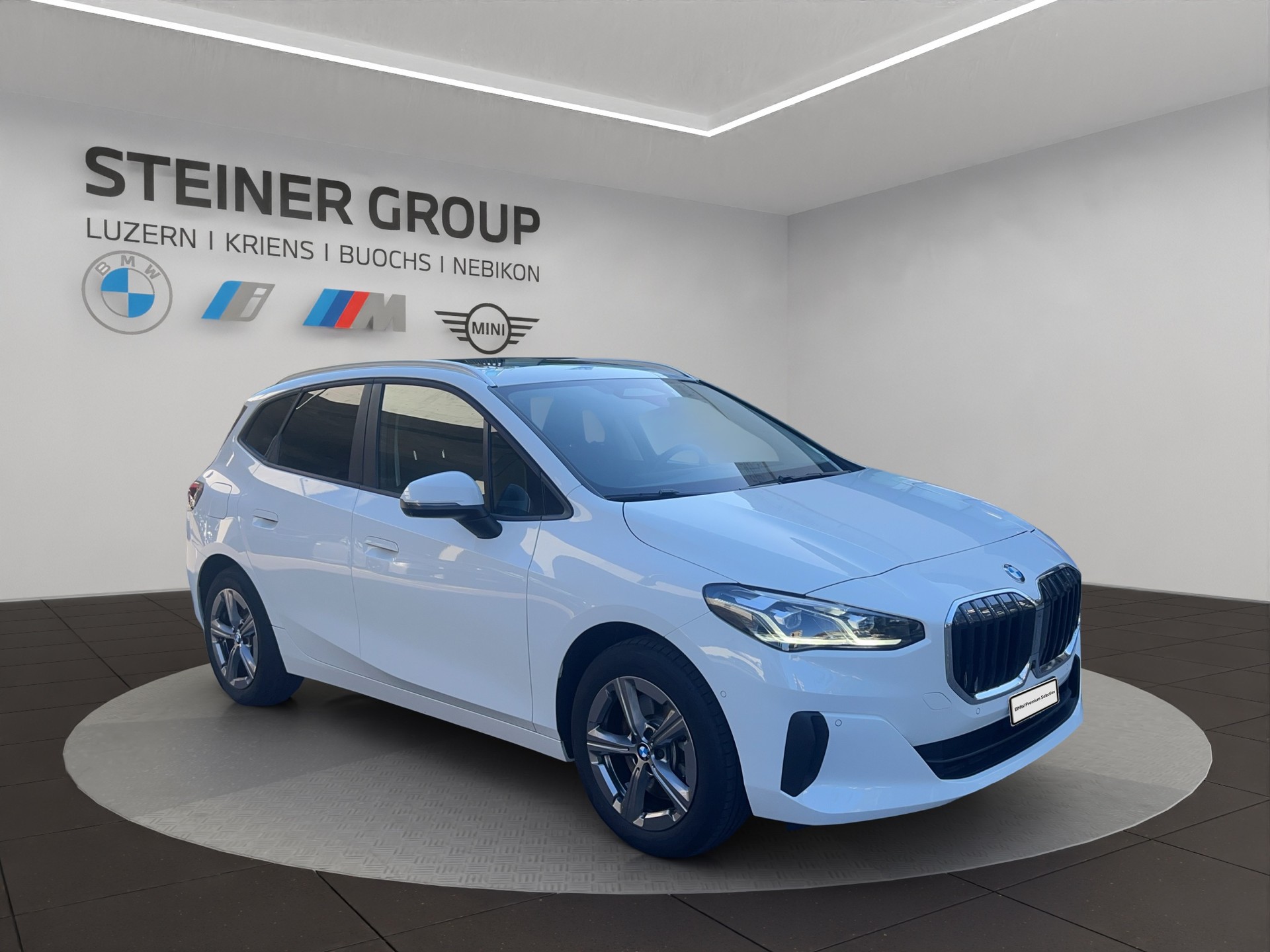 BMW 223d Active Tourer xDrive DKG-showroom-element-2
