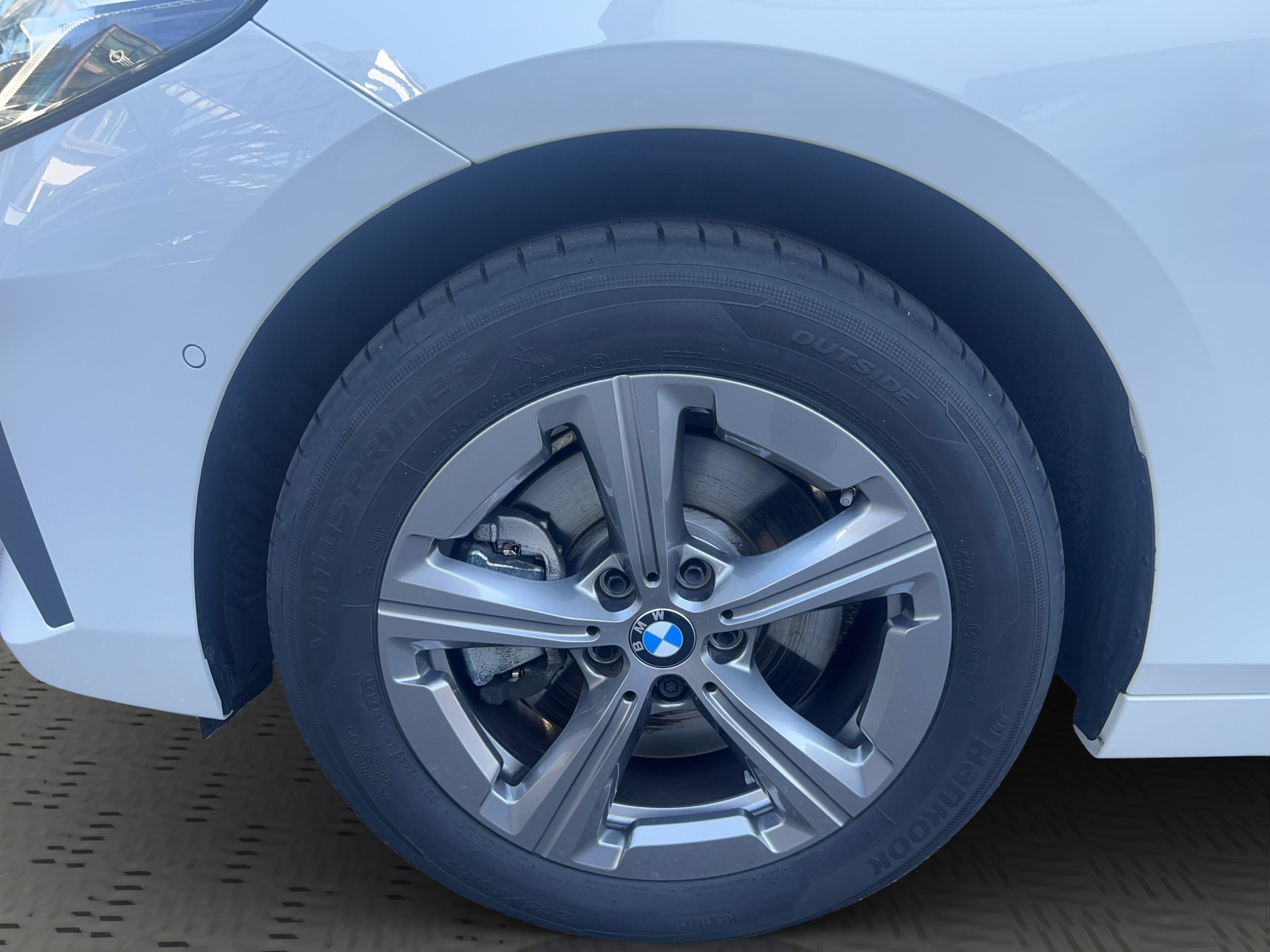 BMW 223d Active Tourer xDrive DKG-image-8