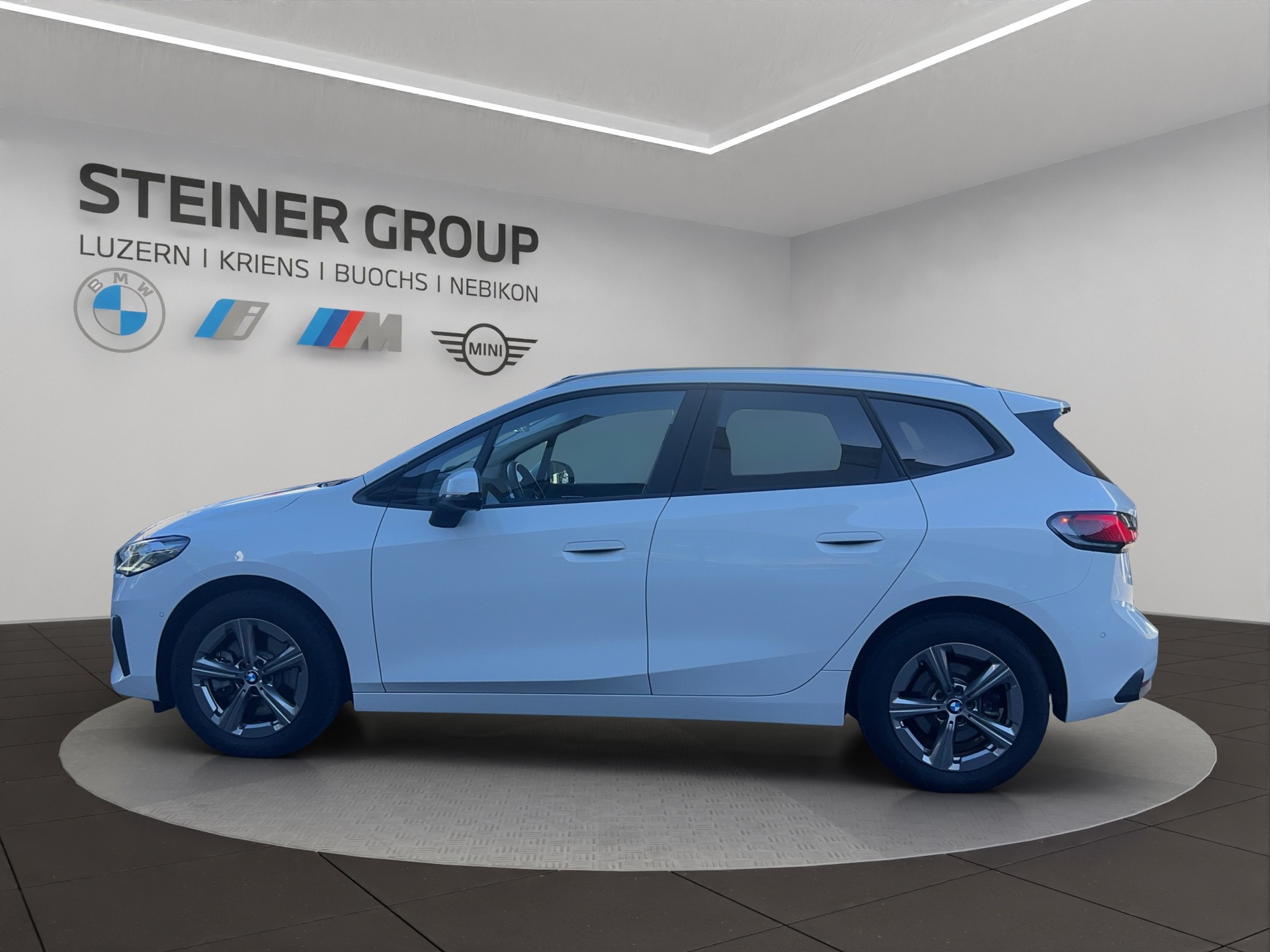 BMW 223d Active Tourer xDrive DKG-image-7