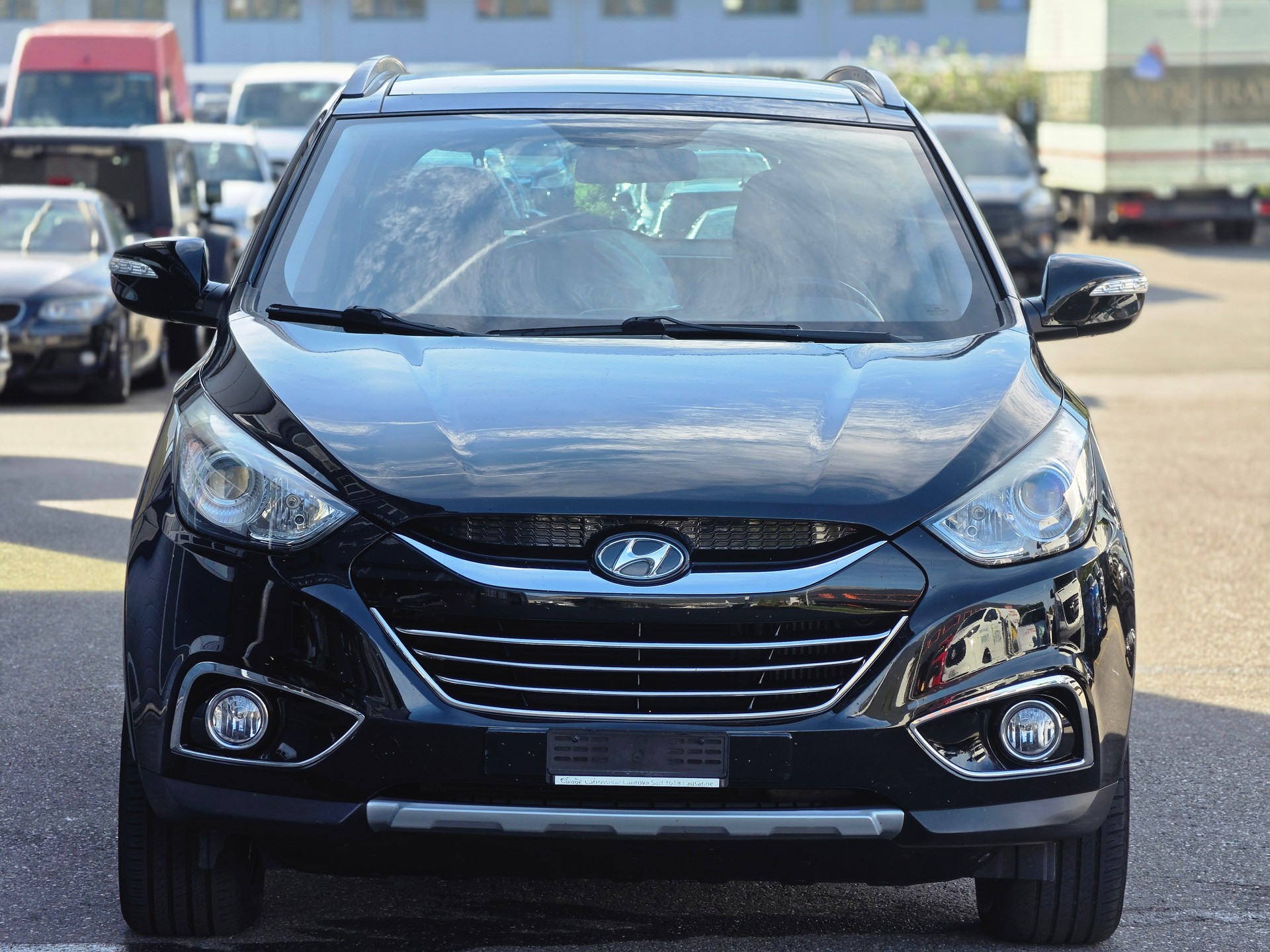 HYUNDAI iX 35 2.0 CRDi Premium 4WD Automatic-showroom-element-1