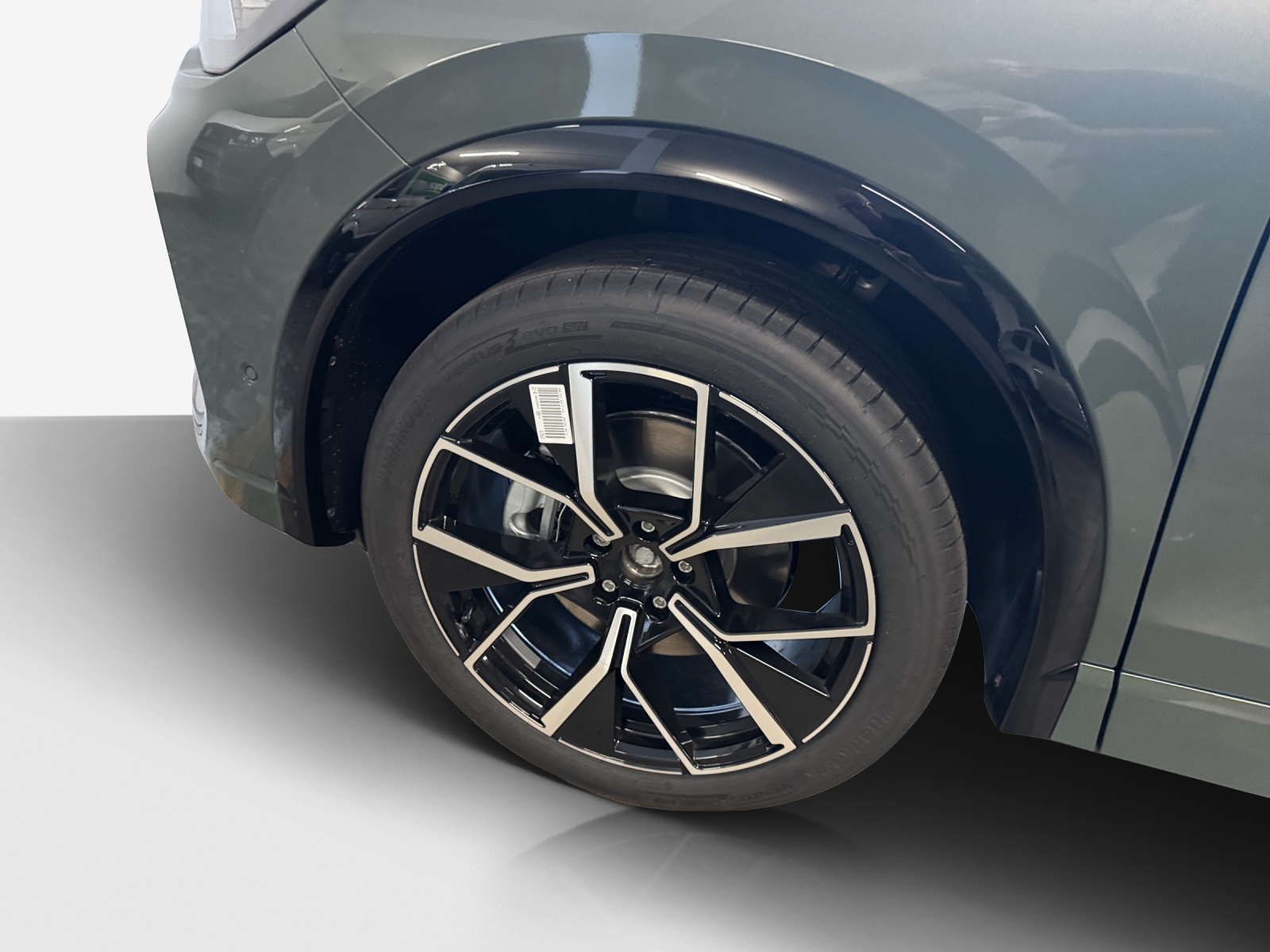 VW Tiguan 2.0 TSI DSG R-Line 4Motion-image-15