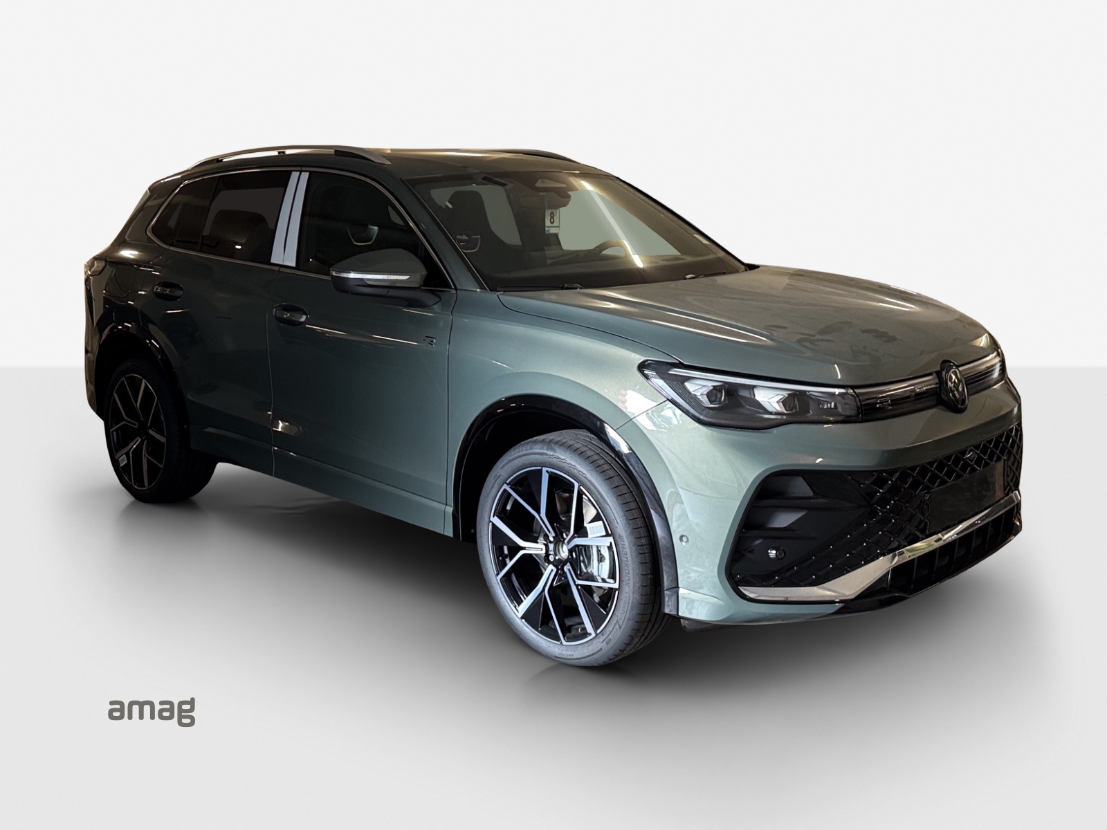 VW Tiguan 2.0 TSI DSG R-Line 4Motion-image-5