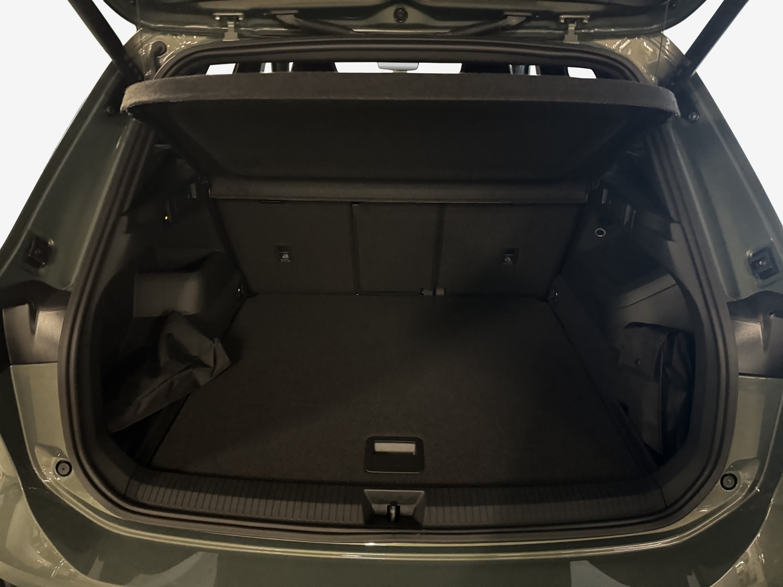 VW Tiguan 2.0 TSI DSG R-Line 4Motion-image-12