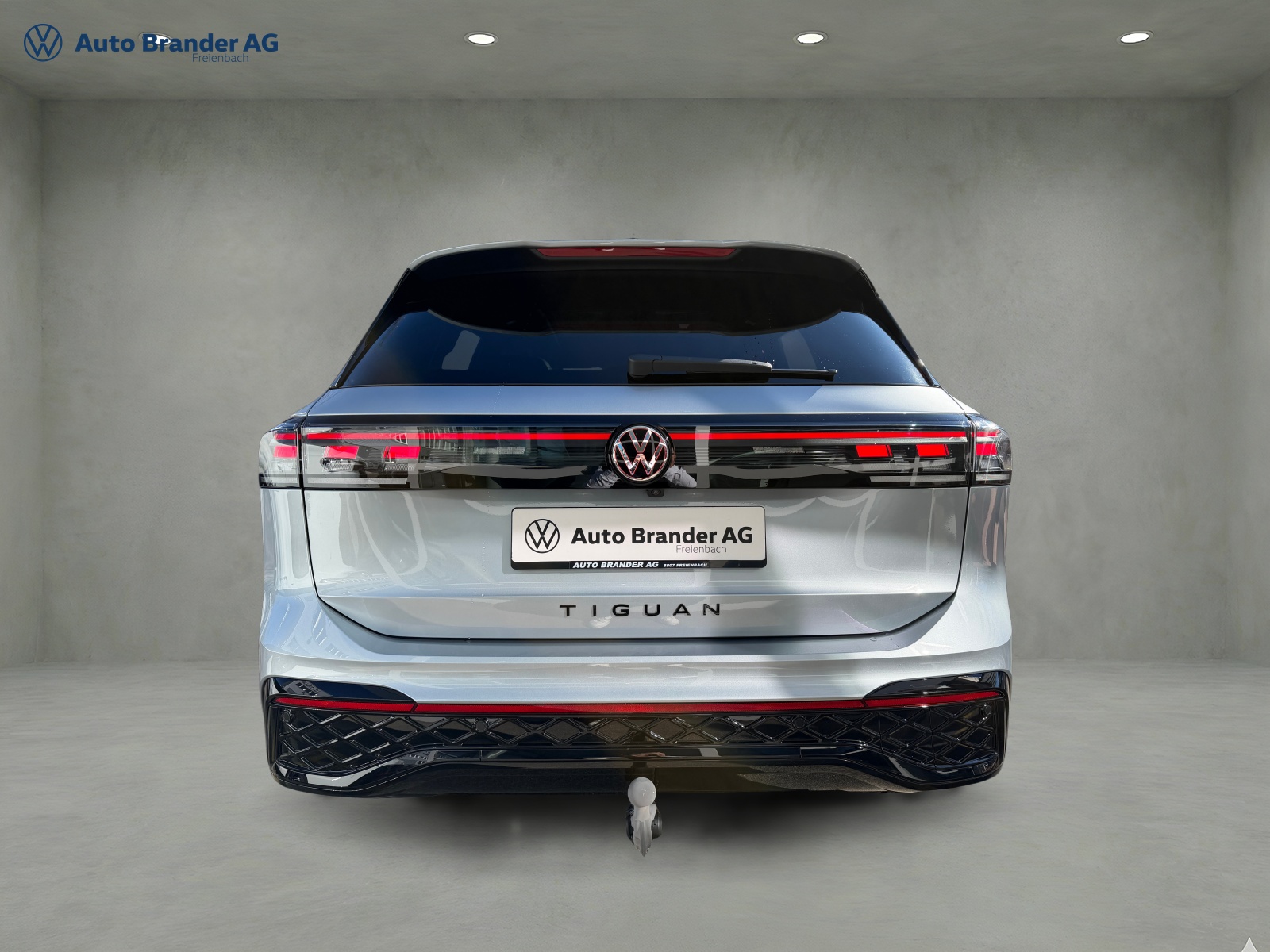 VW Tiguan 2.0 TSI DSG R-Line 4Motion-image-4