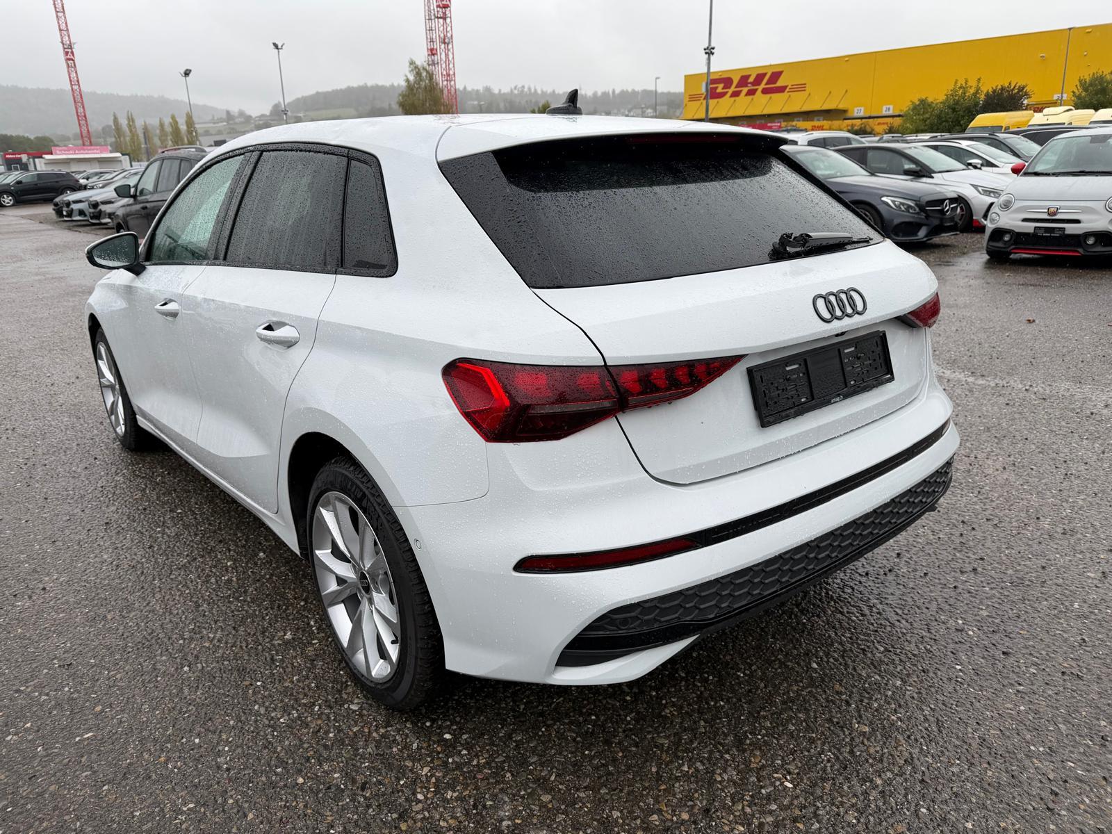 AUDI A3 Sportback 1.5 35 TFSI Advanced S-Tronic-image-4