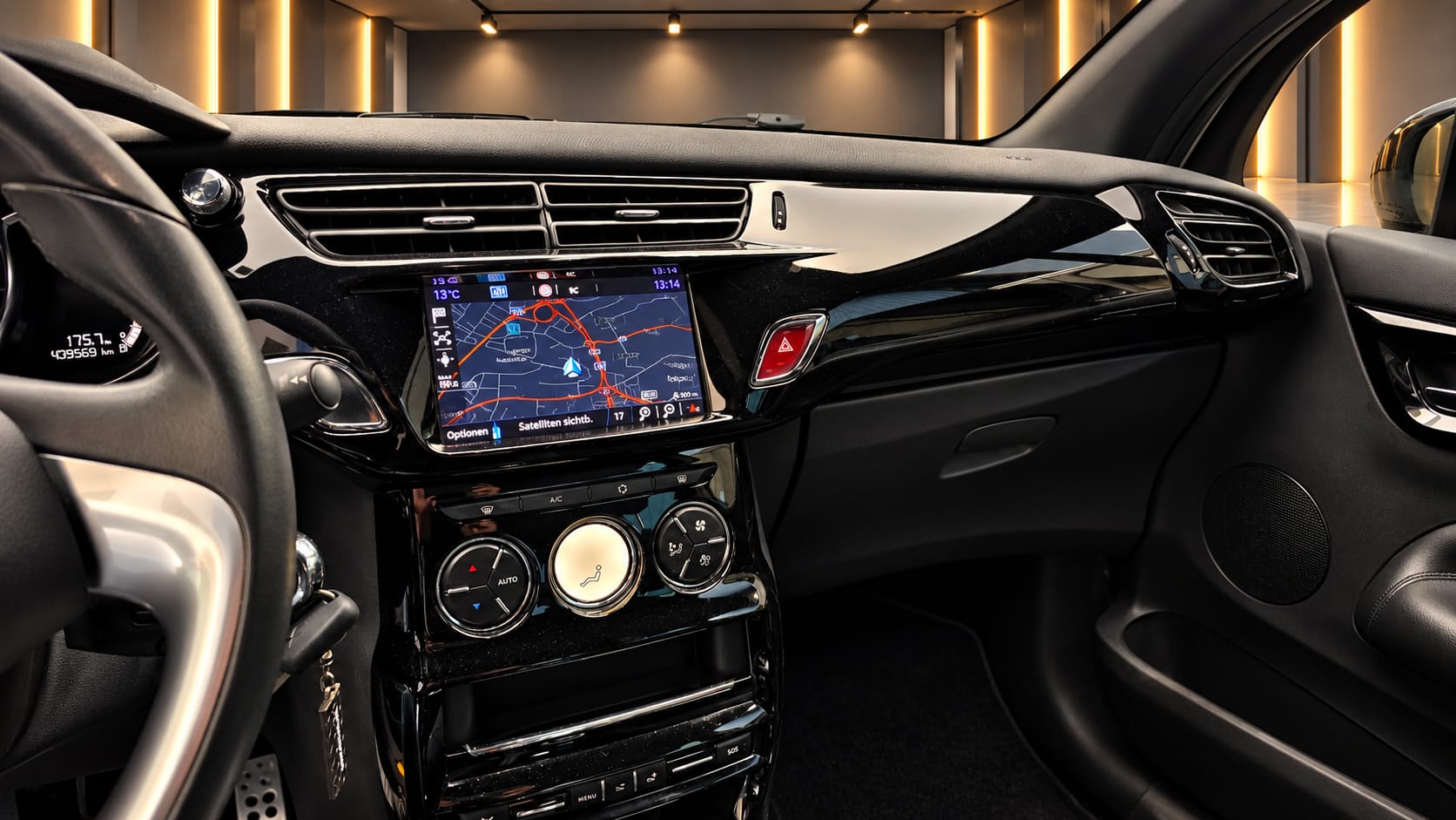 DS AUTOMOBILES DS3 1.2 Pure Tech Faubourg Addict-image-8